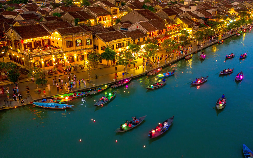 Thời báo nước ngoài khuyên du khách tới Hội An ngay lúc này