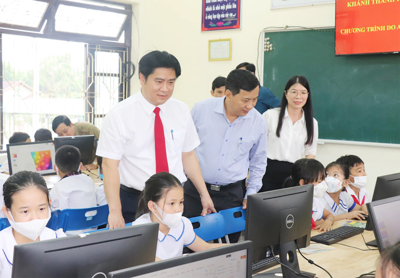 Ứng dụng công nghệ thông tin để nâng cao chất lượng giáo dục và đào tạo