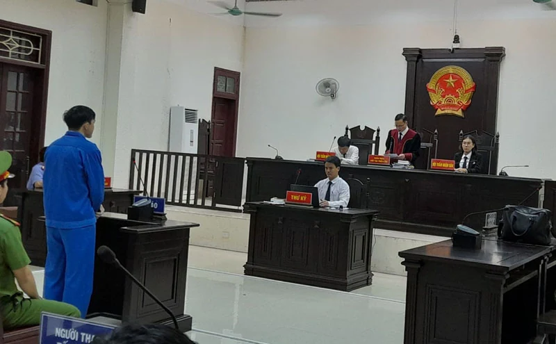 Những vụ chiếm đoạt tài sản oái ăm