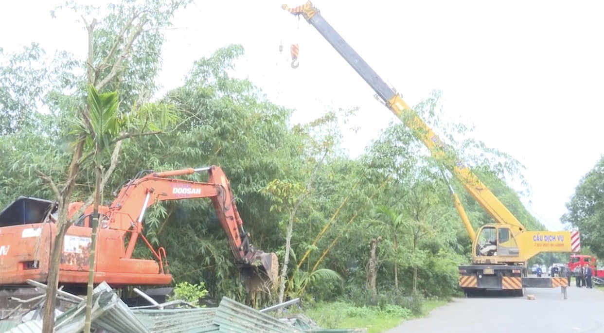 Đông Hà: Cưỡng chế 3 trường hợp vi phạm trật tự xây dựng tại phường Đông Lương