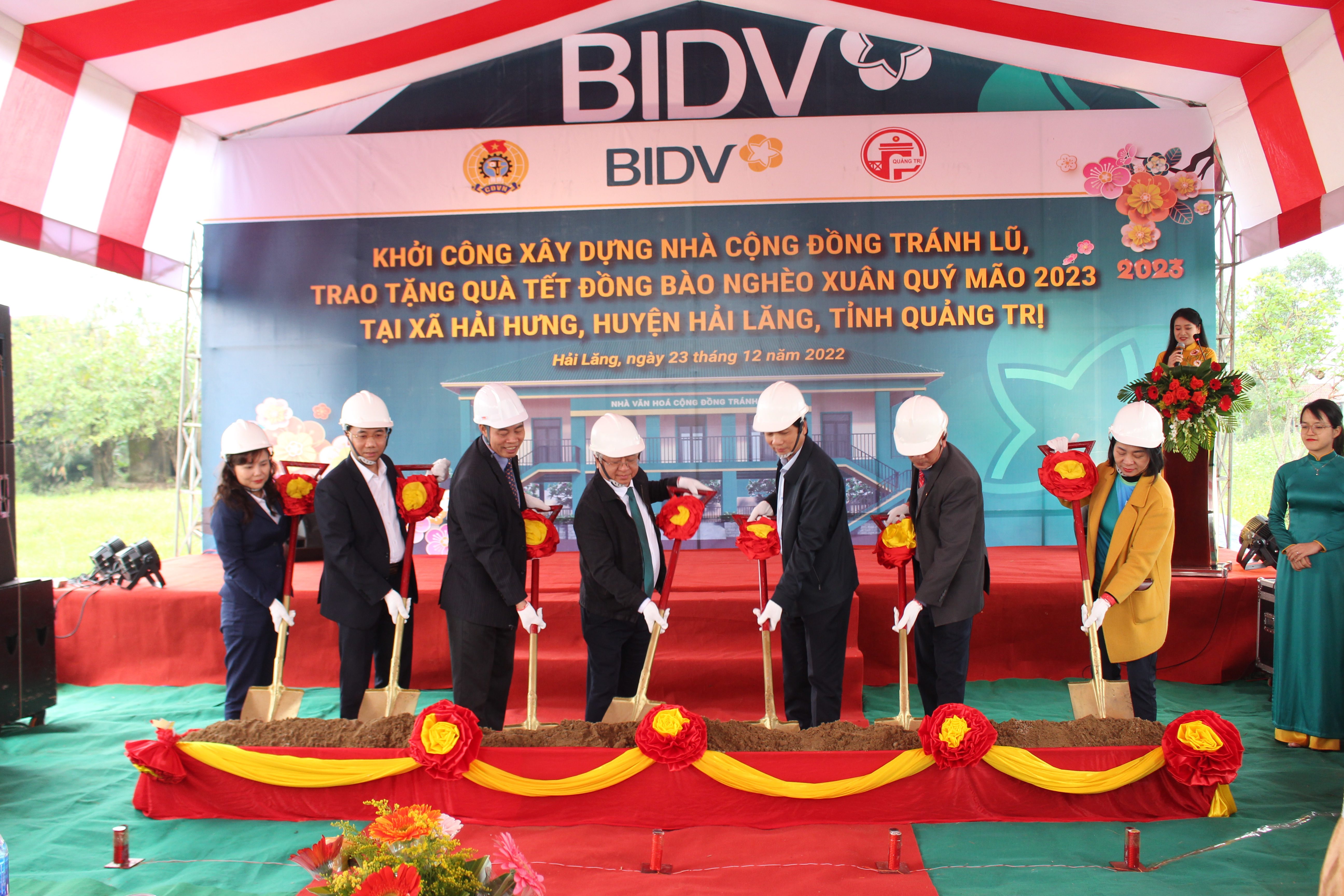 BIDV hỗ trợ xây dựng nhà văn hóa cộng đồng kết hợp tránh lũ tại xã Hải Hưng