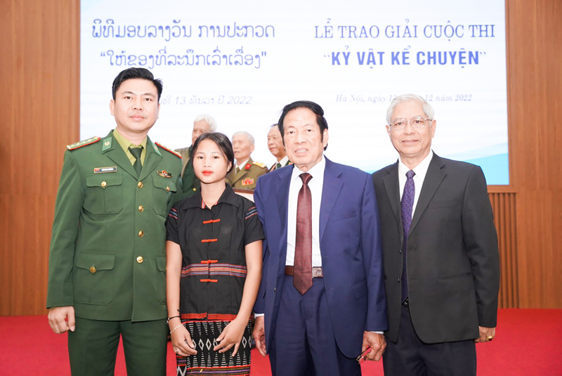 Cô “Con nuôi đồn biên phòng” đoạt giải cao tại cuộc thi “Kỷ vật kể chuyện”