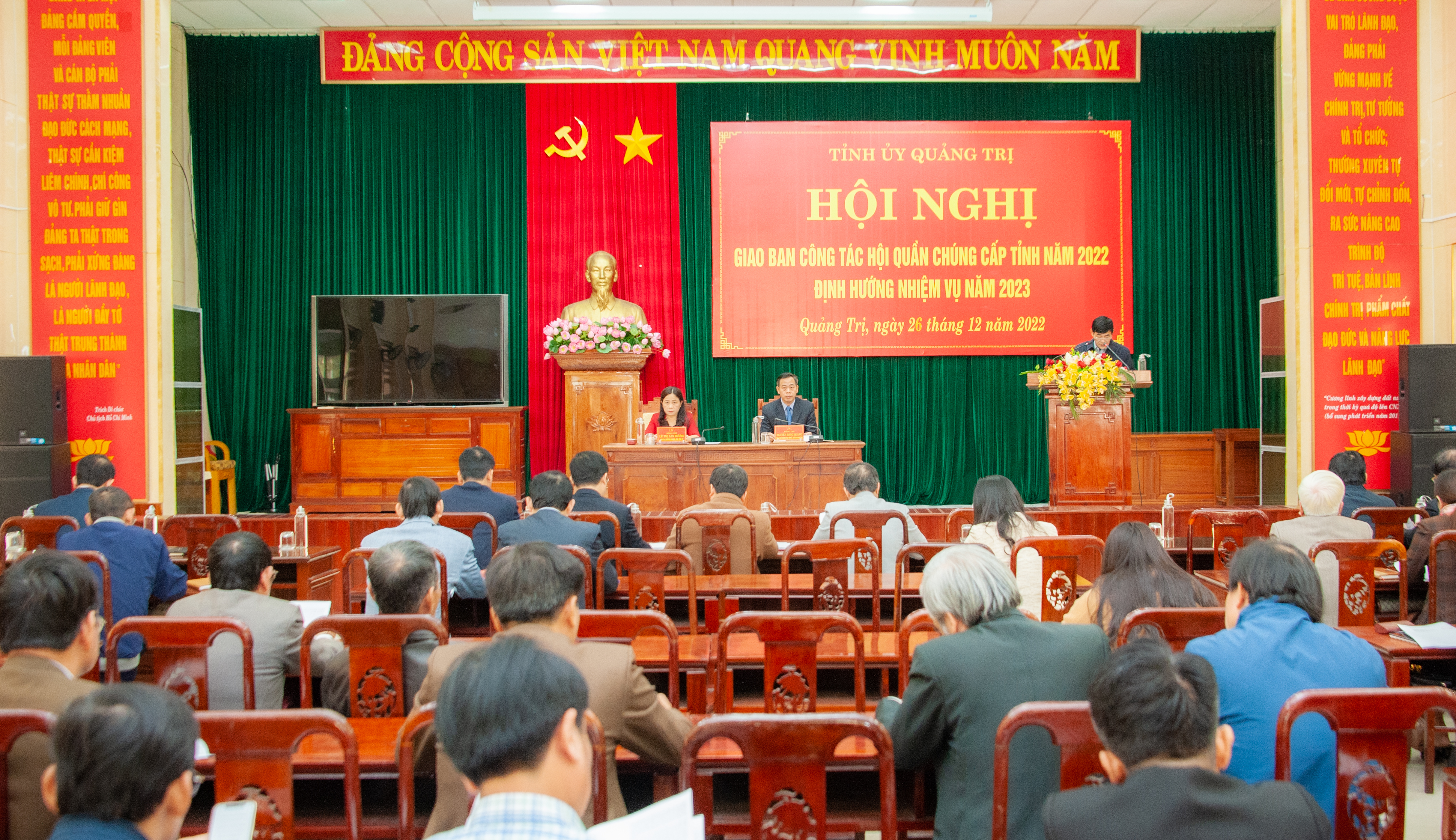 Giao ban công tác hội quần chúng cấp tỉnh