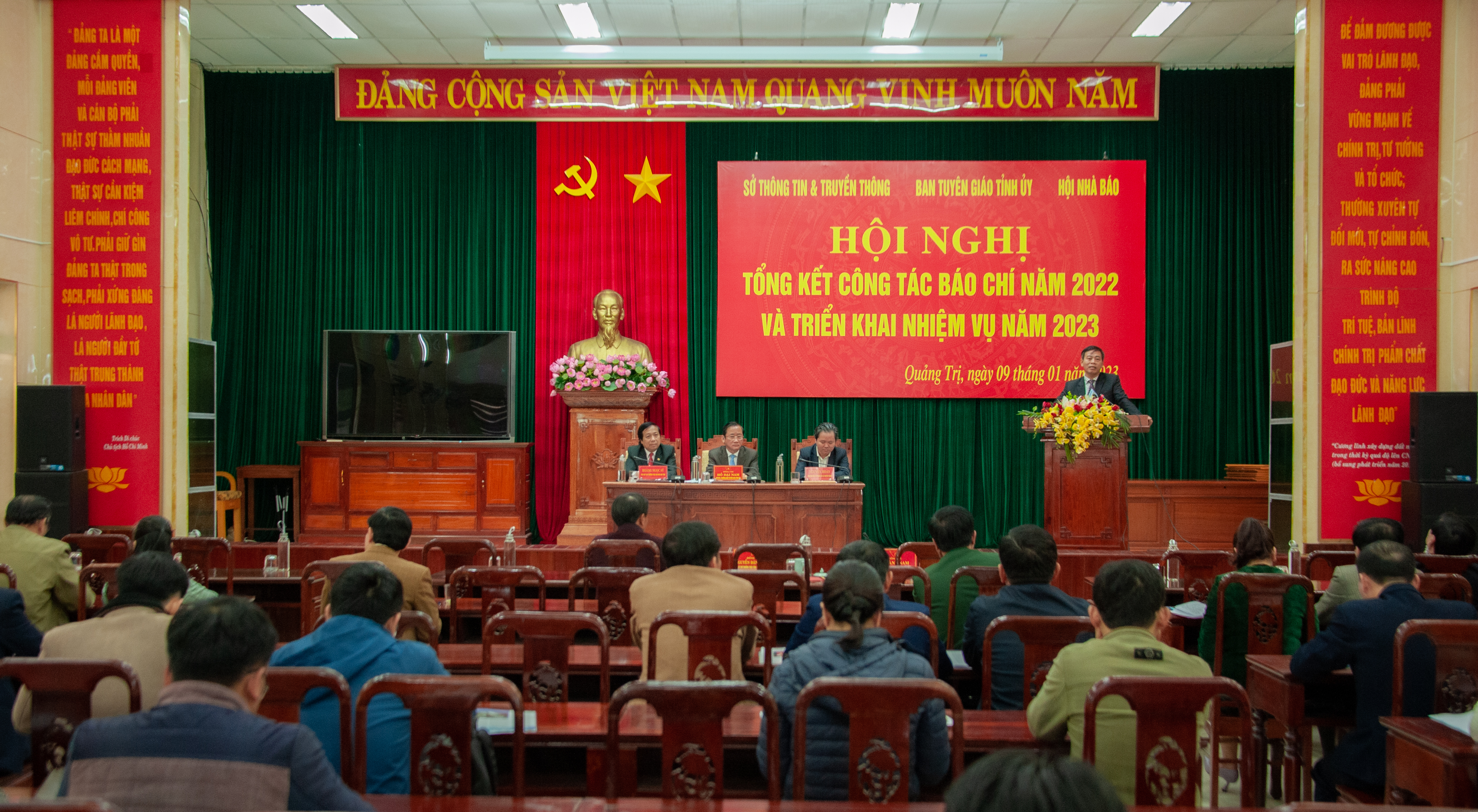 Triển khai nhiệm vụ công tác báo chí năm 2023