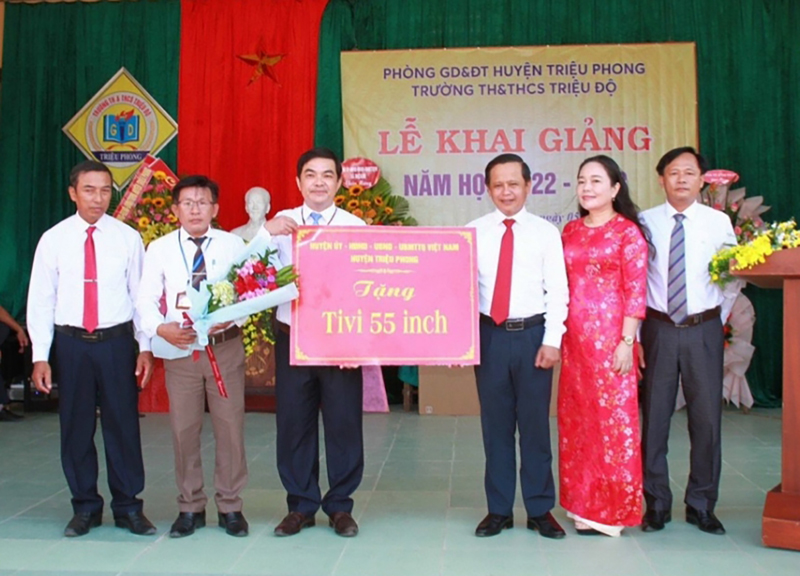 Chú trọng đầu tư cơ sở vật chất trường lớp học