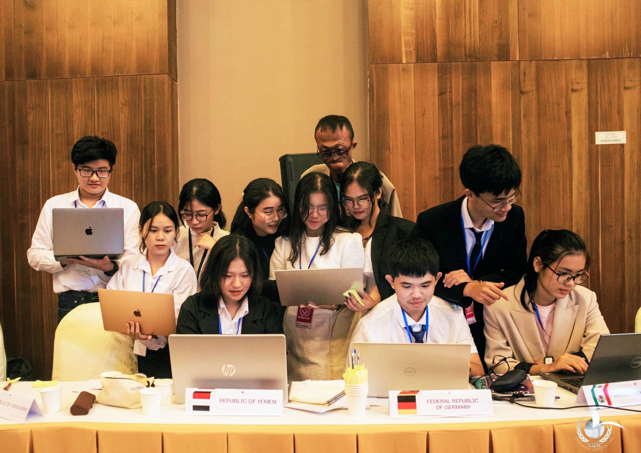 Nữ sinh trường huyện chinh phục Đại họcFulbright Việt Nam