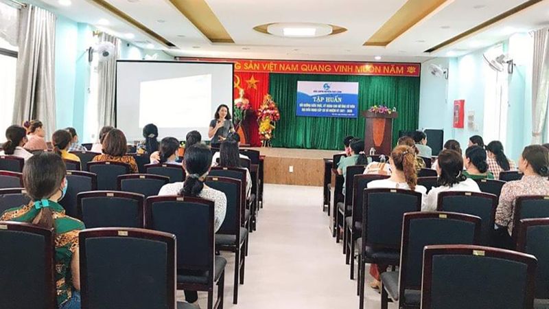 Quan tâm xây dựng đội ngũ cán bộ nữ