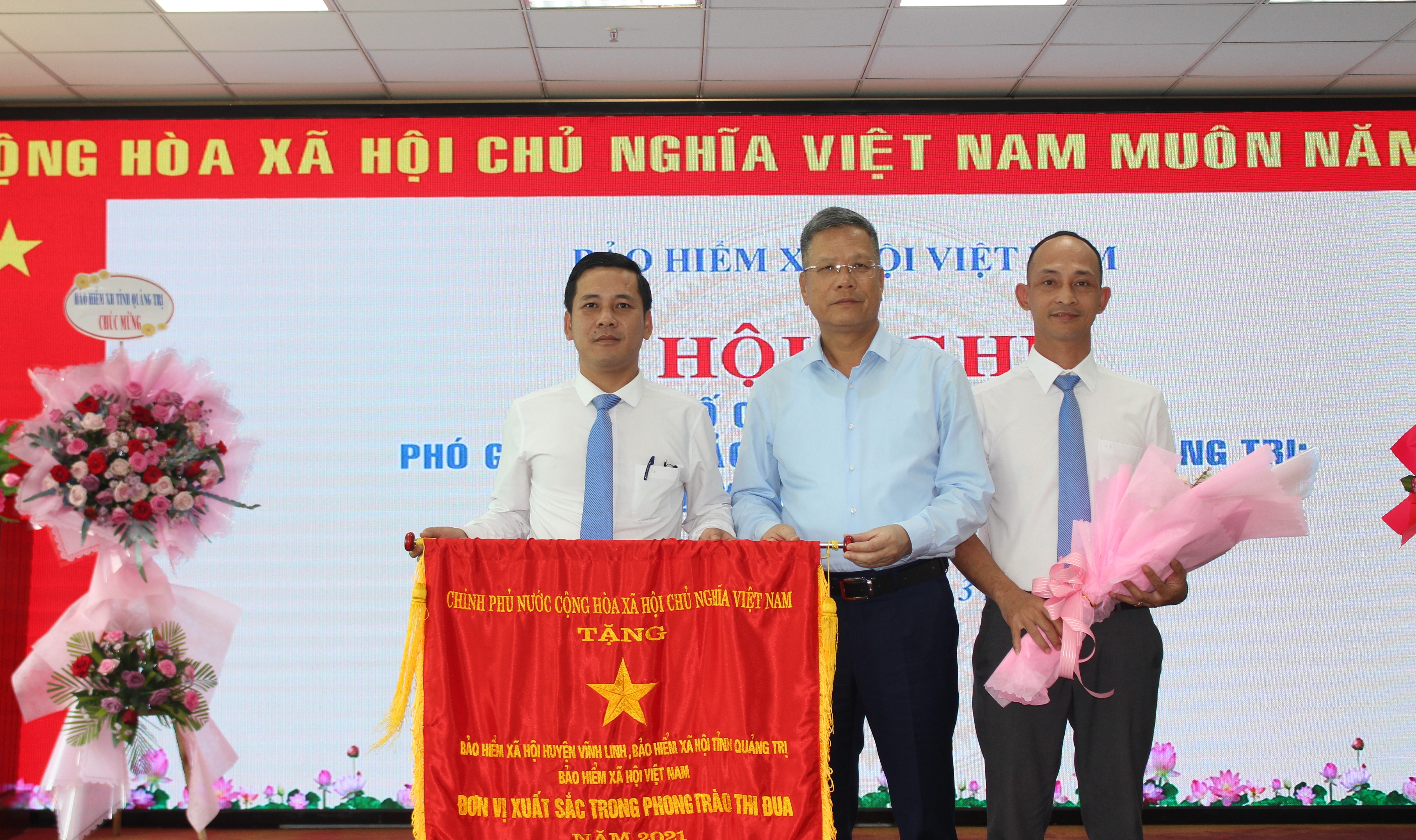 Công bố quyết định bổ nhiệm phó giám đốc BHXH tỉnh Quảng Trị
