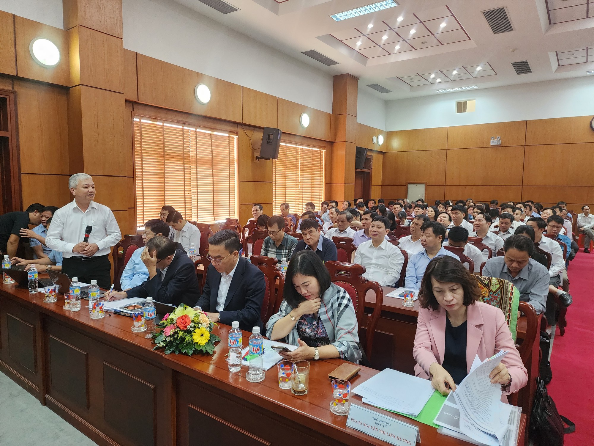 Một ngày ghi nhận gần 500 F0; tiềm ẩn nguy cơ bùng phát COVID-19 với các biến thể mới