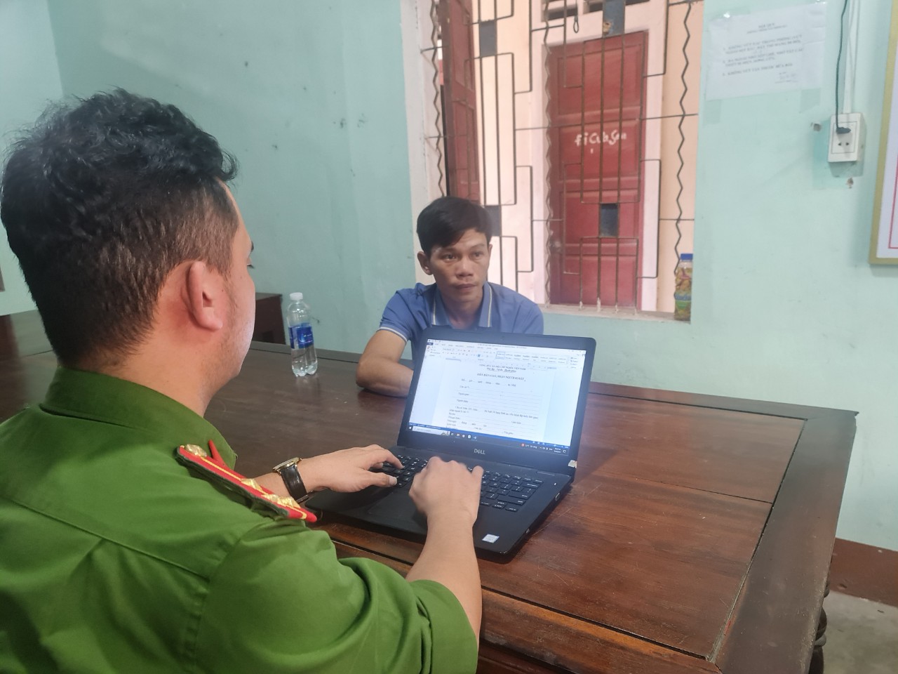 Bắt giữ đối tượng cướp giật tài sản của một phụ nữ chở theo con nhỏ