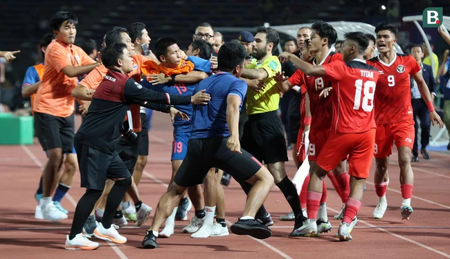 Báo Indonesia đòi FIFA và AFC trừng phạt Thái Lan sau màn ẩu đả kinh hoàng ở chung kết SEA Games