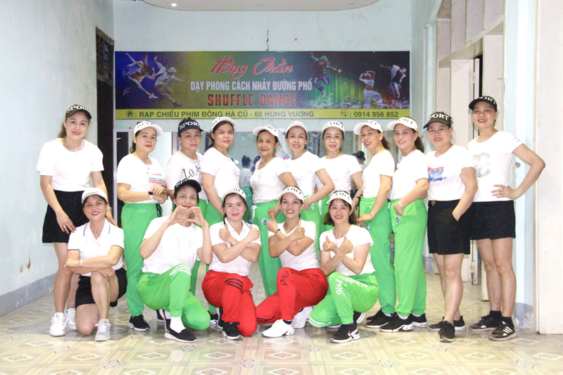 Shuffle dance - điệu nhảy đường phố đầy sức hút