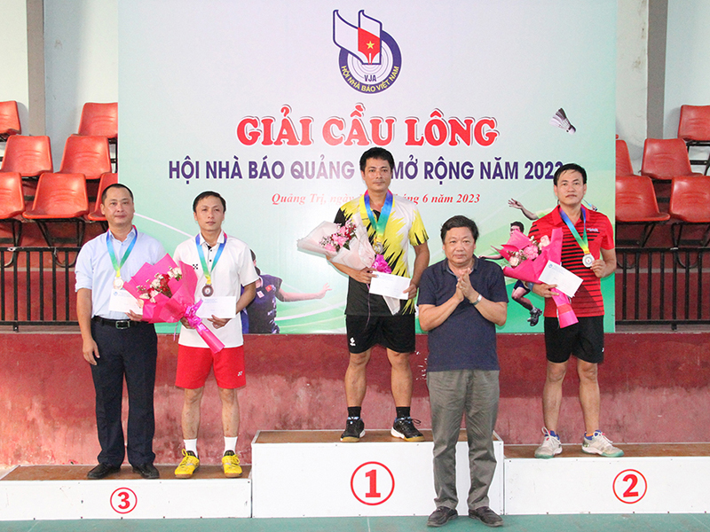 Sân chơi thể thao bổ ích dành cho những người làm báo