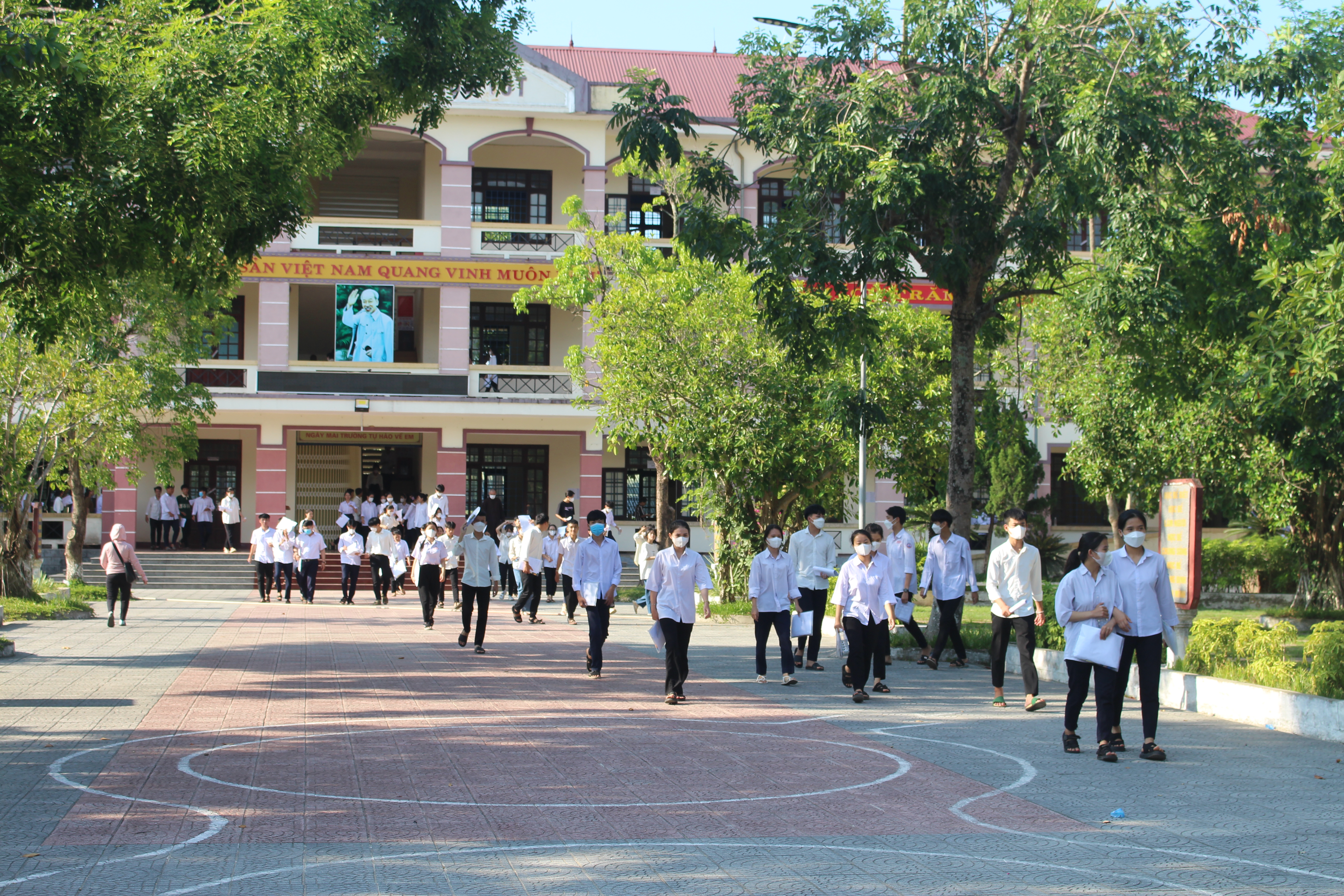 Kỳ thi tốt nghiệp THPT năm 2023: Môn Toán có tính phân loại cao