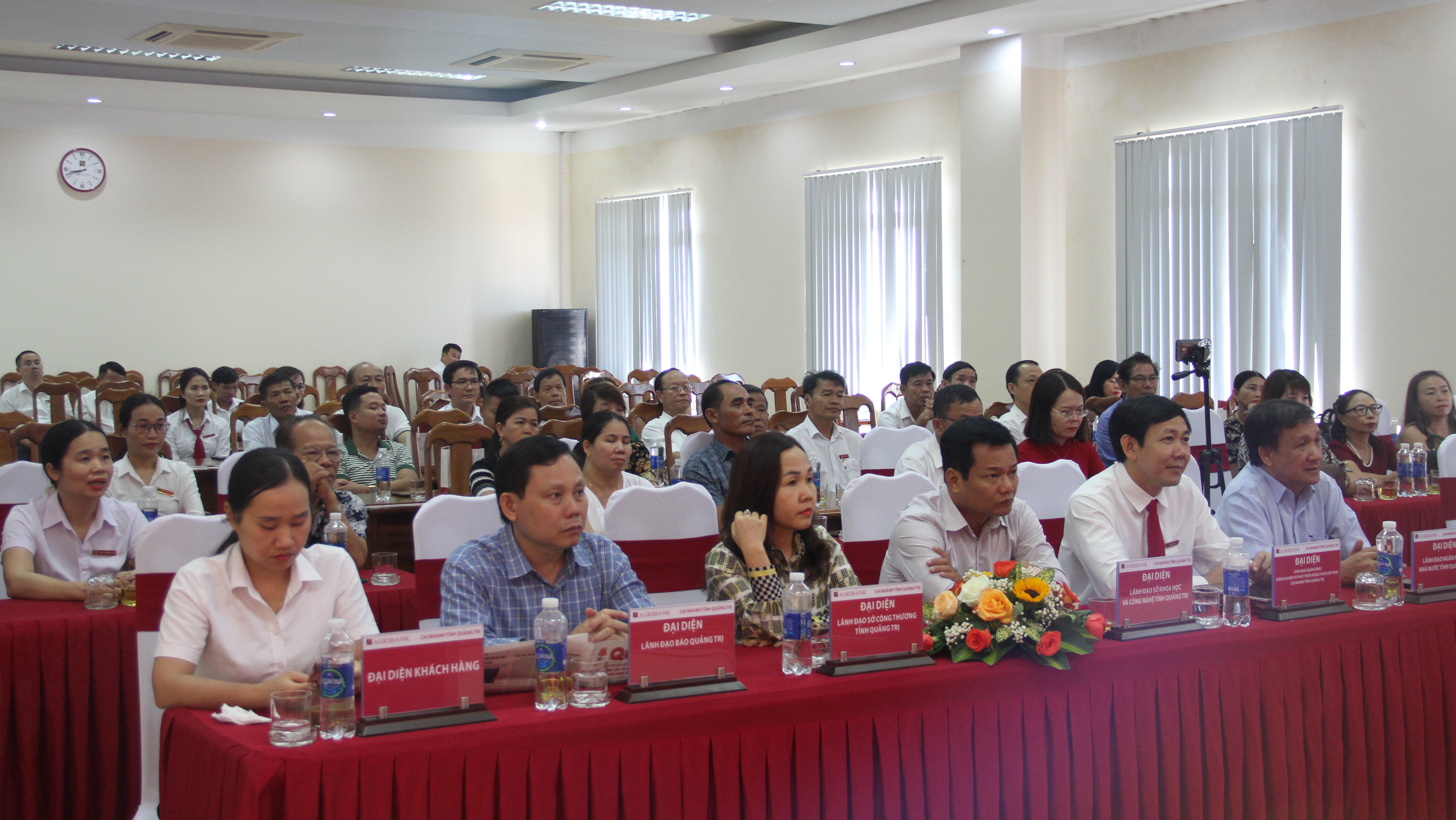Agribank Quảng Trị: Tổ chức Chương trình Xổ số điện toán Tiết kiệm dự thưởng “Tri ân khách hàng-Ngập tràn quà tặng”