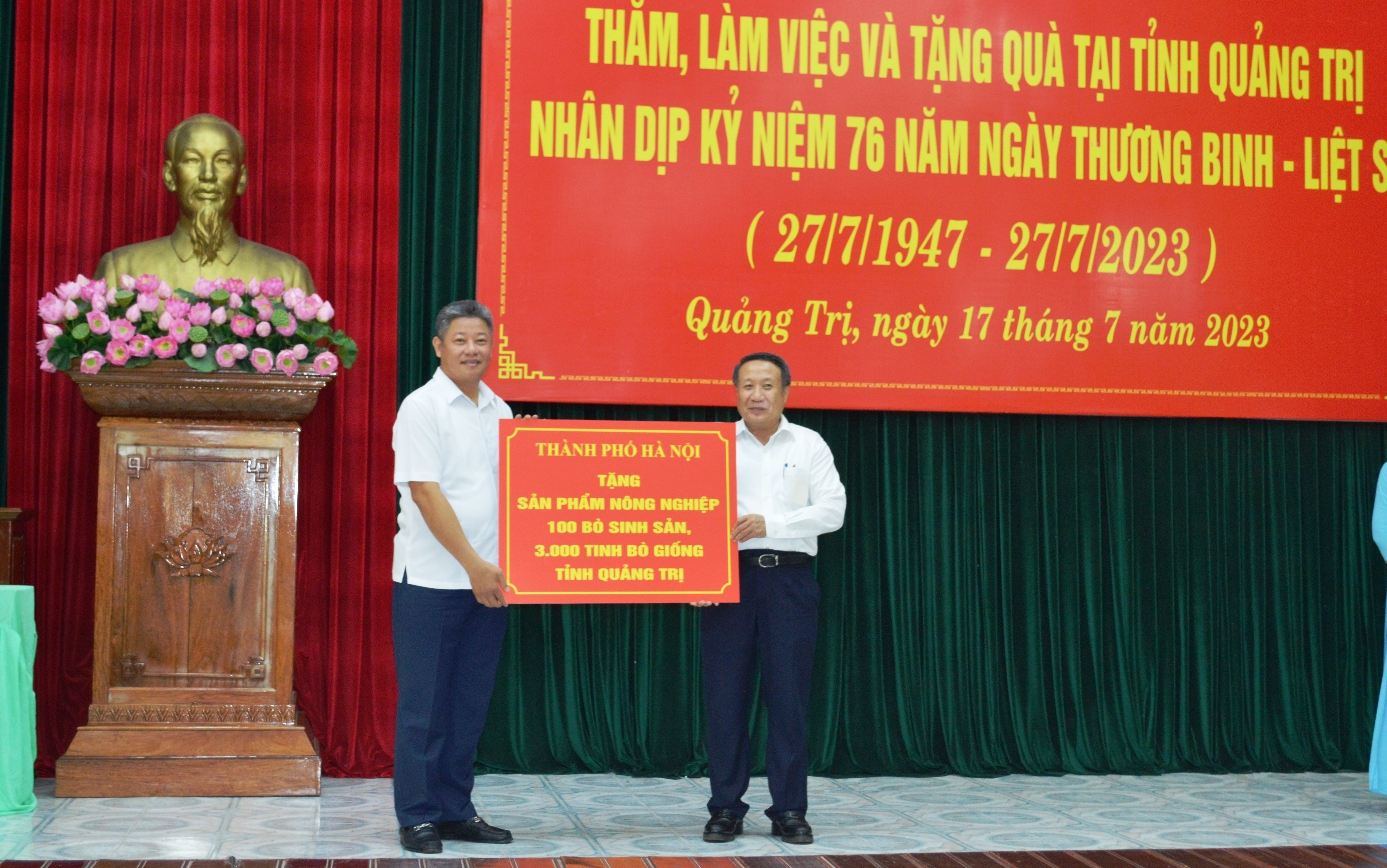 UBND TP. Hà Nội tích cực kết nối, giới thiệu các doanh nghiệp đến với tỉnh Quảng Trị nhiều hơn