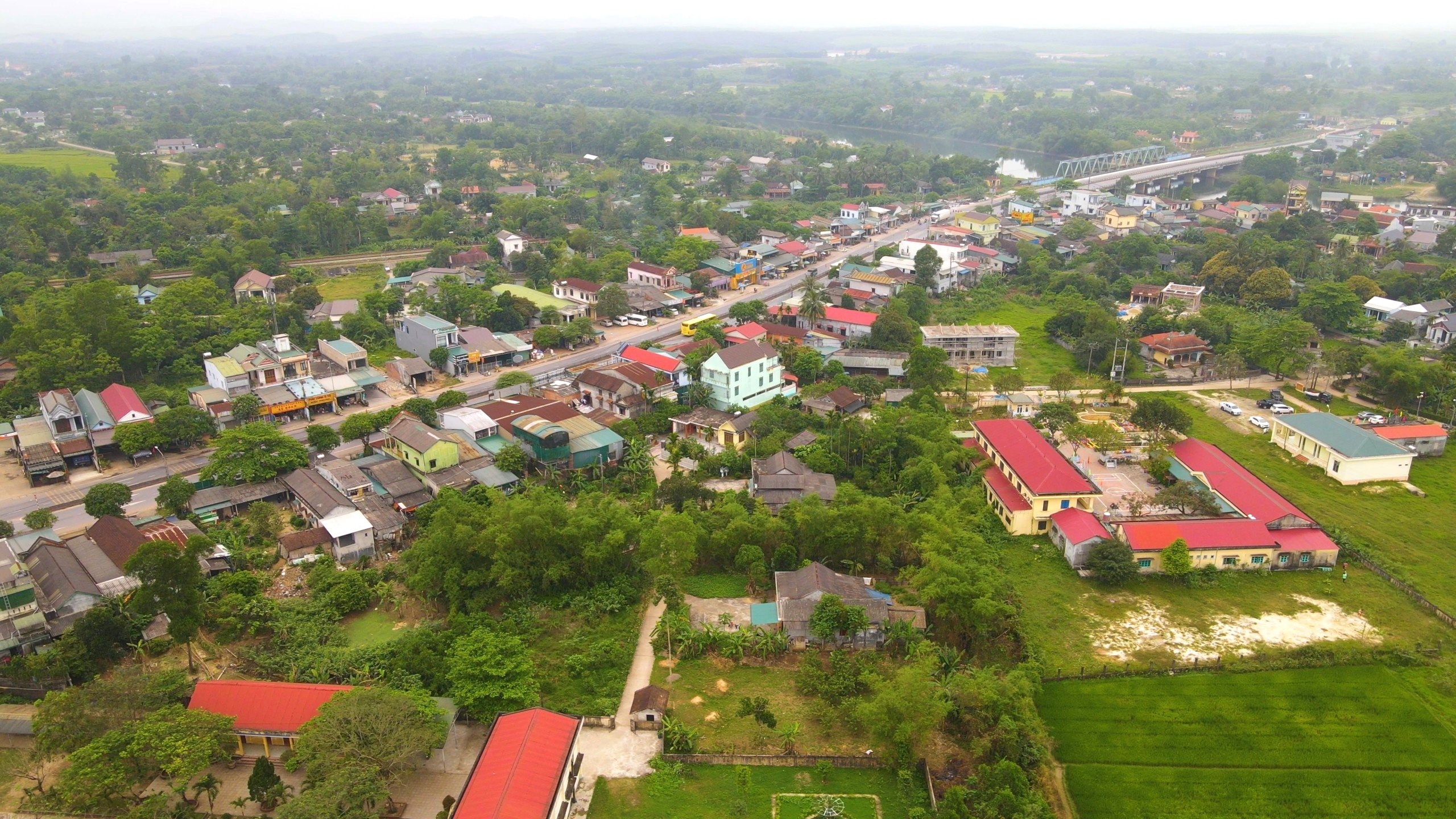 Hải Chánh đón nhận xã đạt chuẩn nông thôn mới