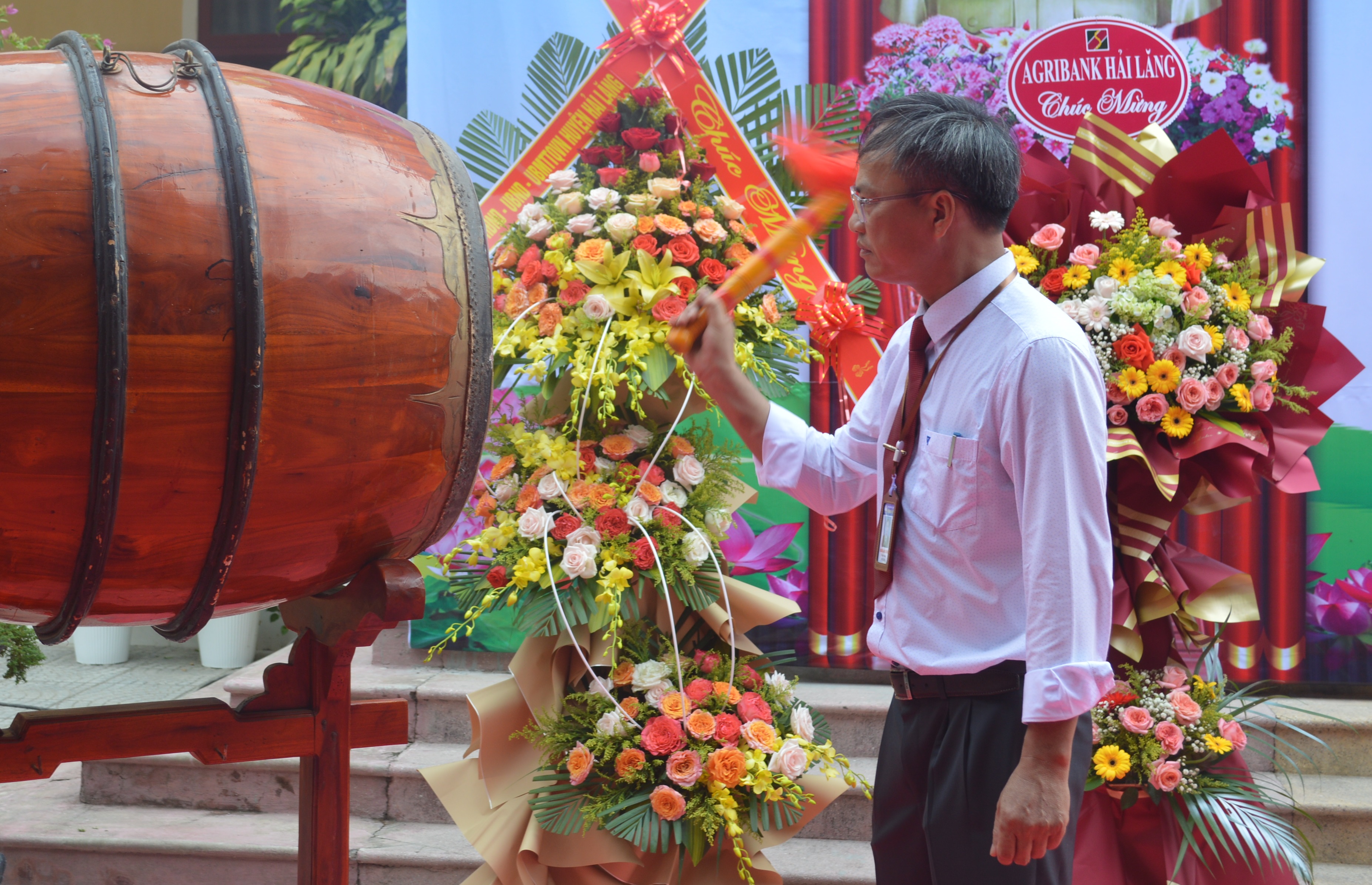 Phó Bí thư Thường trực Tỉnh ủy Nguyễn Đăng Quang dự khai giảng năm học 2023-2024 tại Trường TH&THCS Bùi Dục Tài