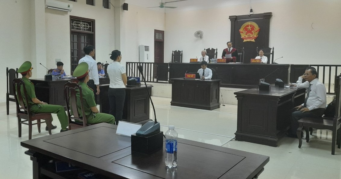 Hai cán bộ bị phạt tù do ký xác nhận hồ sơ đất đai sai