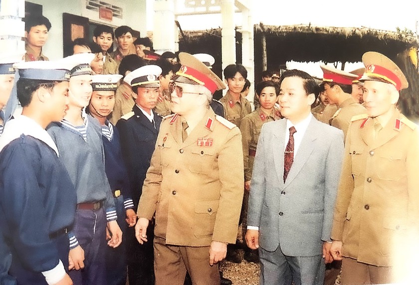 Những dấu ấn về vị đại biểu Quốc hội trách nhiệm, gần gũi Nhân dân