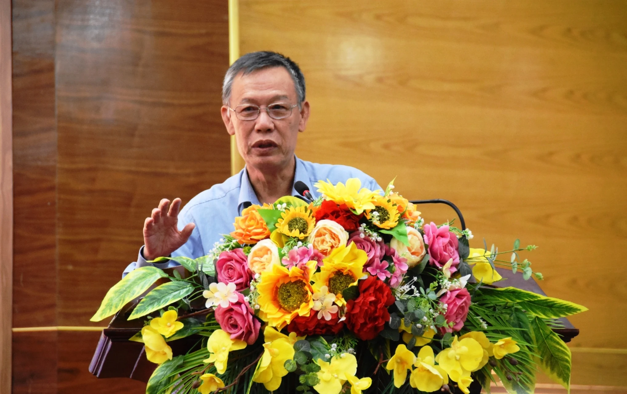 Hội thảo khoa học “Đại tướng Đoàn Khuê - Người cộng sản kiên trung, nhà lãnh đạo, chỉ huy xuất sắc của QĐND Việt Nam, người con ưu tú của quê hương Quảng Trị”