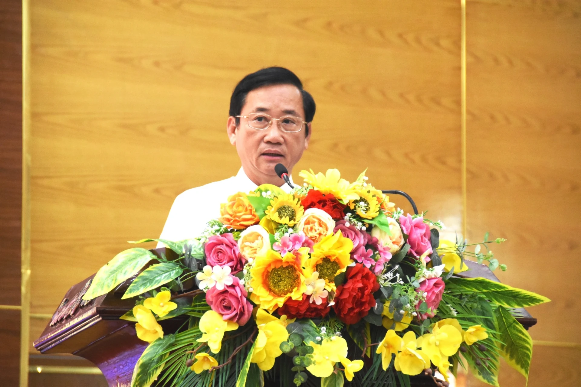 Hội thảo khoa học “Đại tướng Đoàn Khuê - Người cộng sản kiên trung, nhà lãnh đạo, chỉ huy xuất sắc của QĐND Việt Nam, người con ưu tú của quê hương Quảng Trị”
