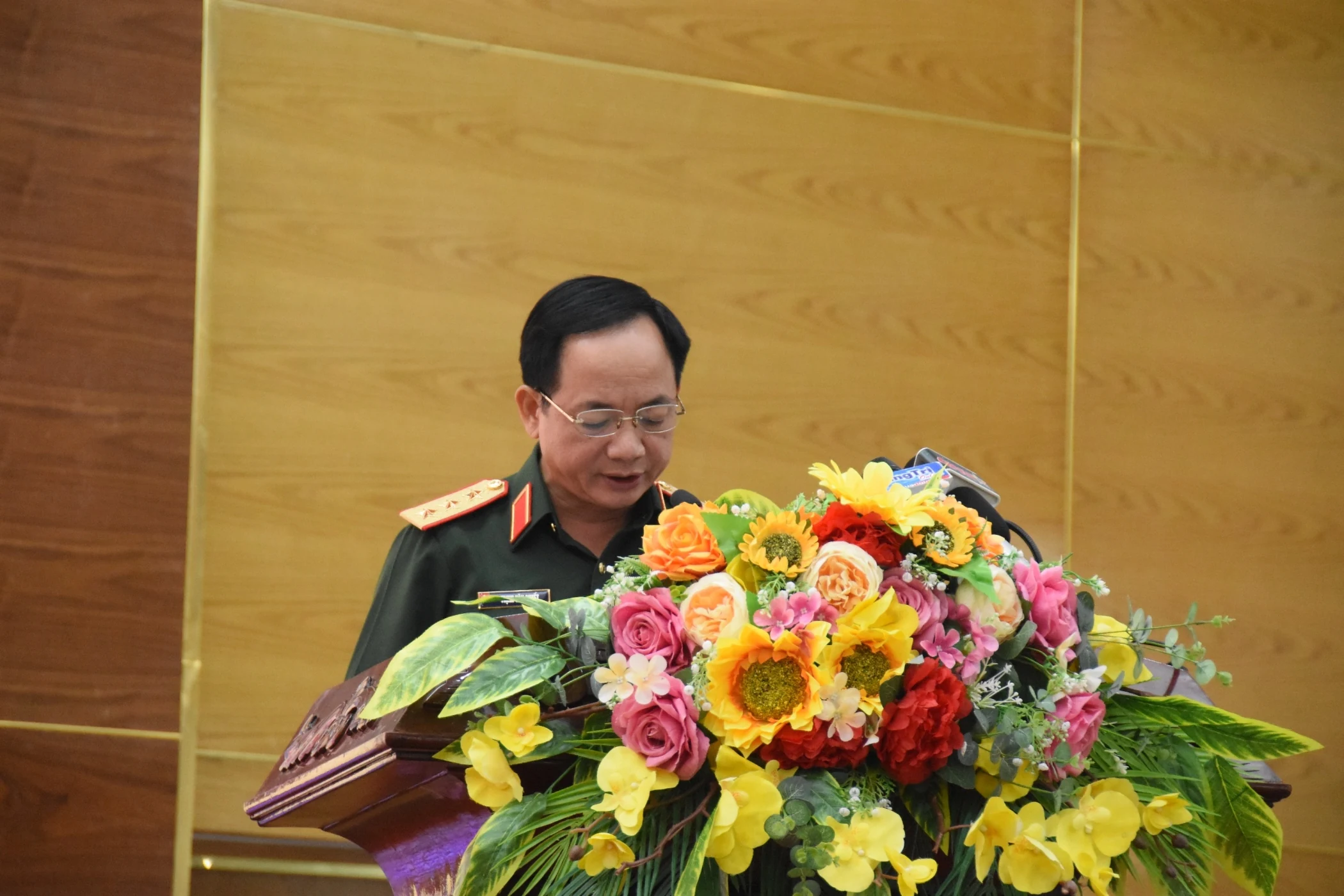 Hội thảo khoa học “Đại tướng Đoàn Khuê - Người cộng sản kiên trung, nhà lãnh đạo, chỉ huy xuất sắc của QĐND Việt Nam, người con ưu tú của quê hương Quảng Trị”