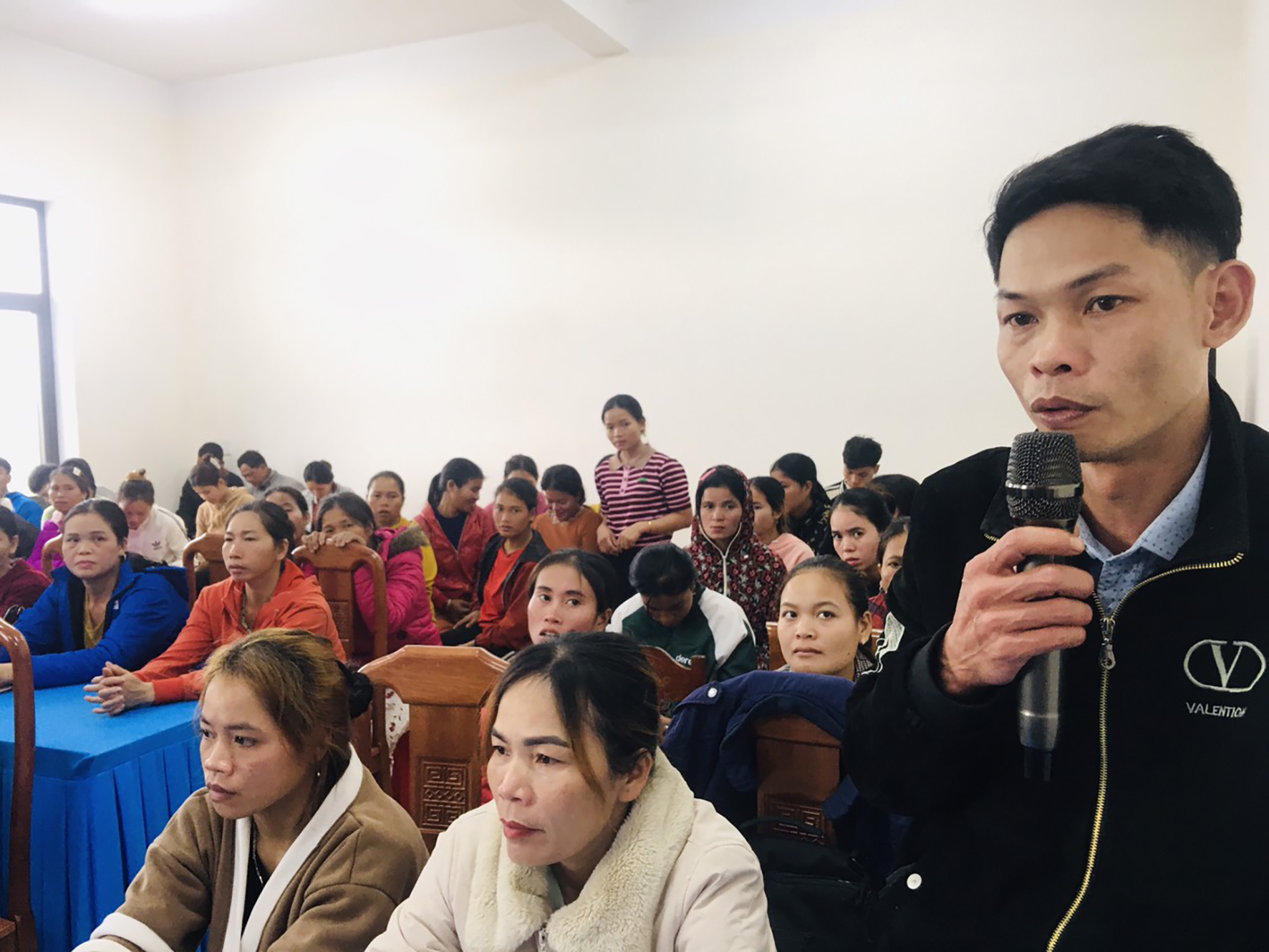 Lắng nghe cán bộ, hội viên, phụ nữ nói