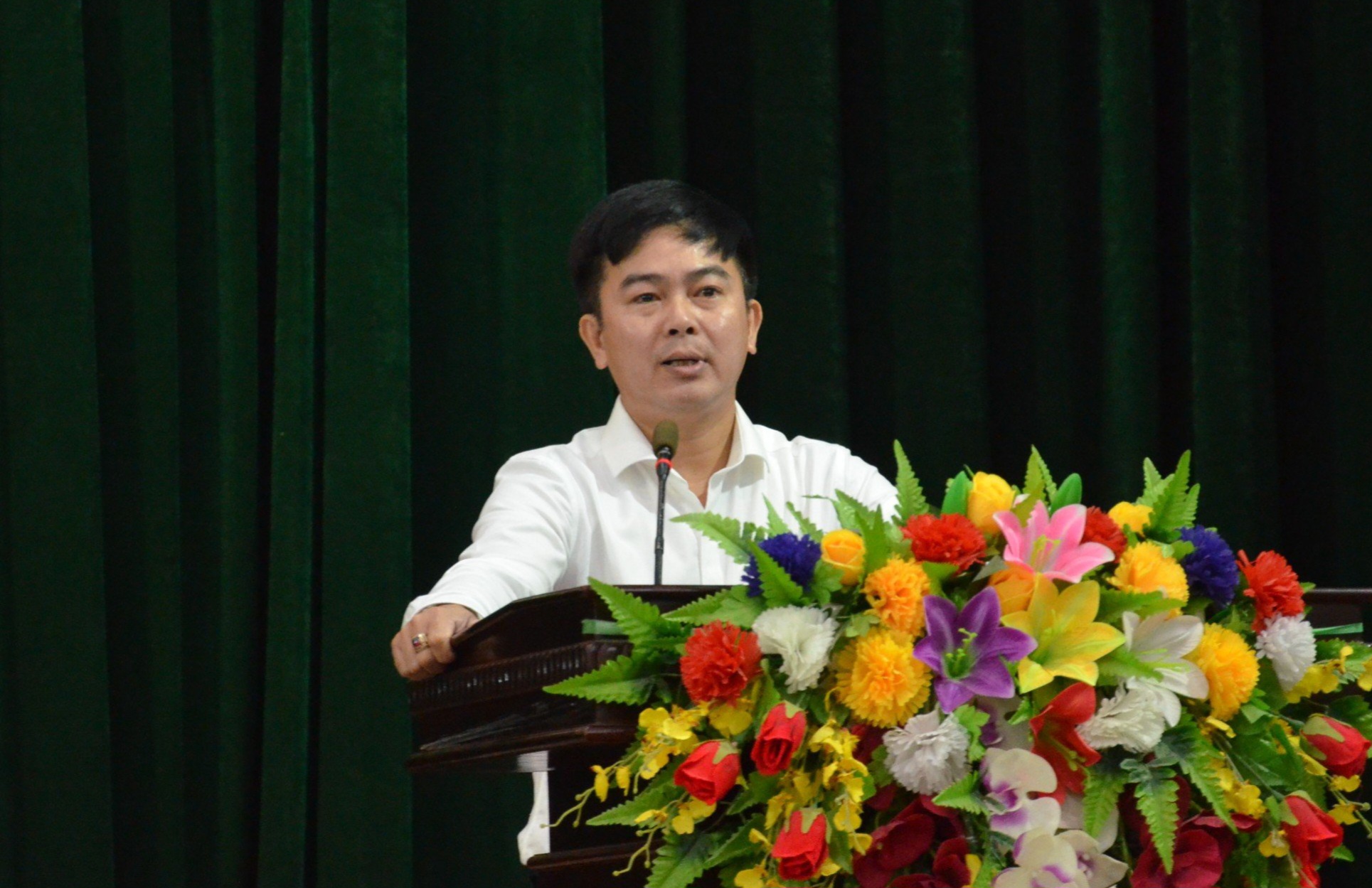 Ngày làm việc thứ 3, kỳ họp thứ 21 HĐND tỉnh khóa VIII: Tiếp tục thảo luận các giải pháp phát triển KT - XH mang tính bền vững và thông qua 32 nghị quyết
