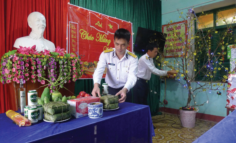 Nhớ Tết ở đảo tiền tiêu