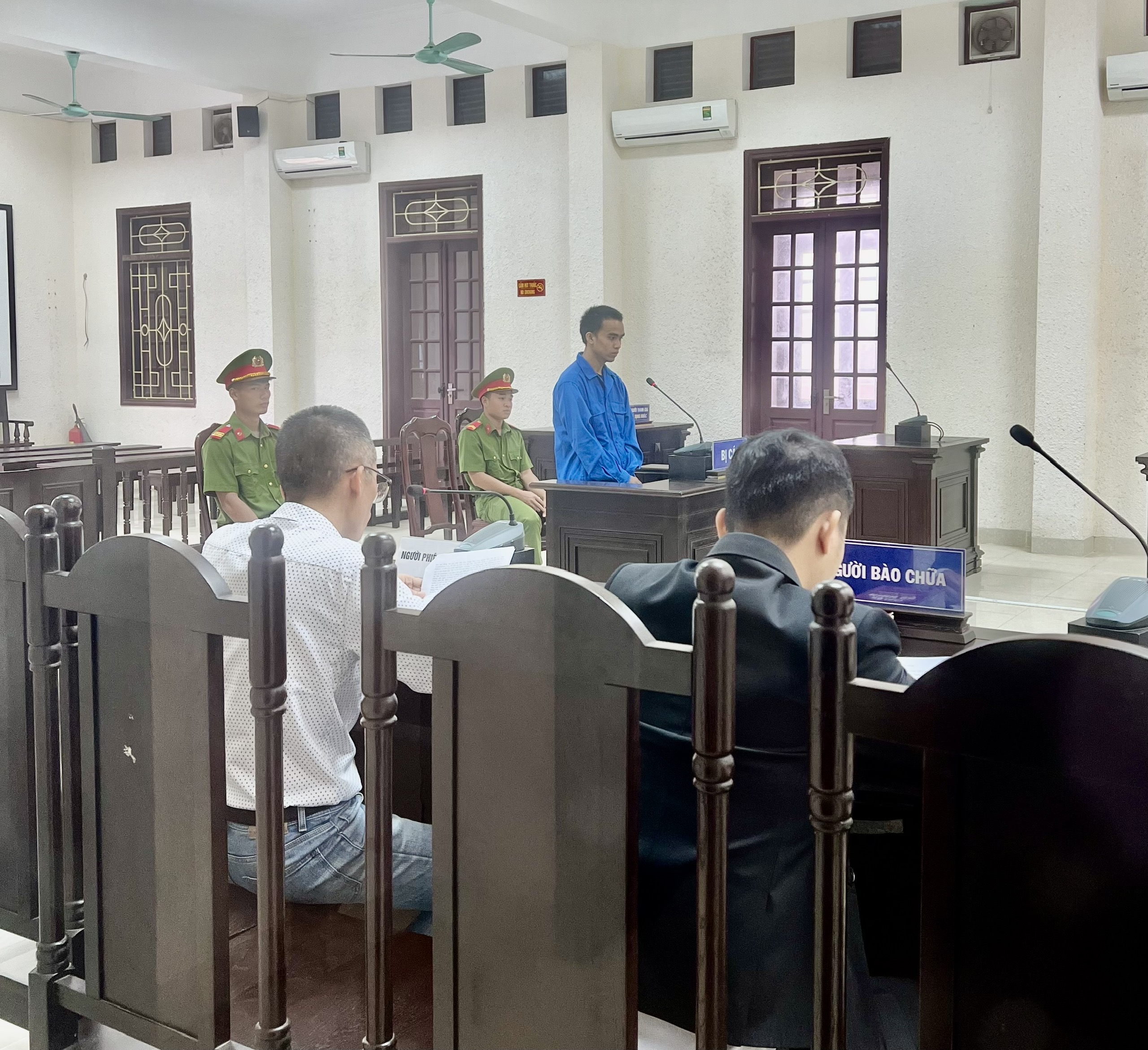 Tử hình thanh niên quốc tịch Lào vì vận chuyển hơn 19 kg ma túy sang bán ở Việt Nam