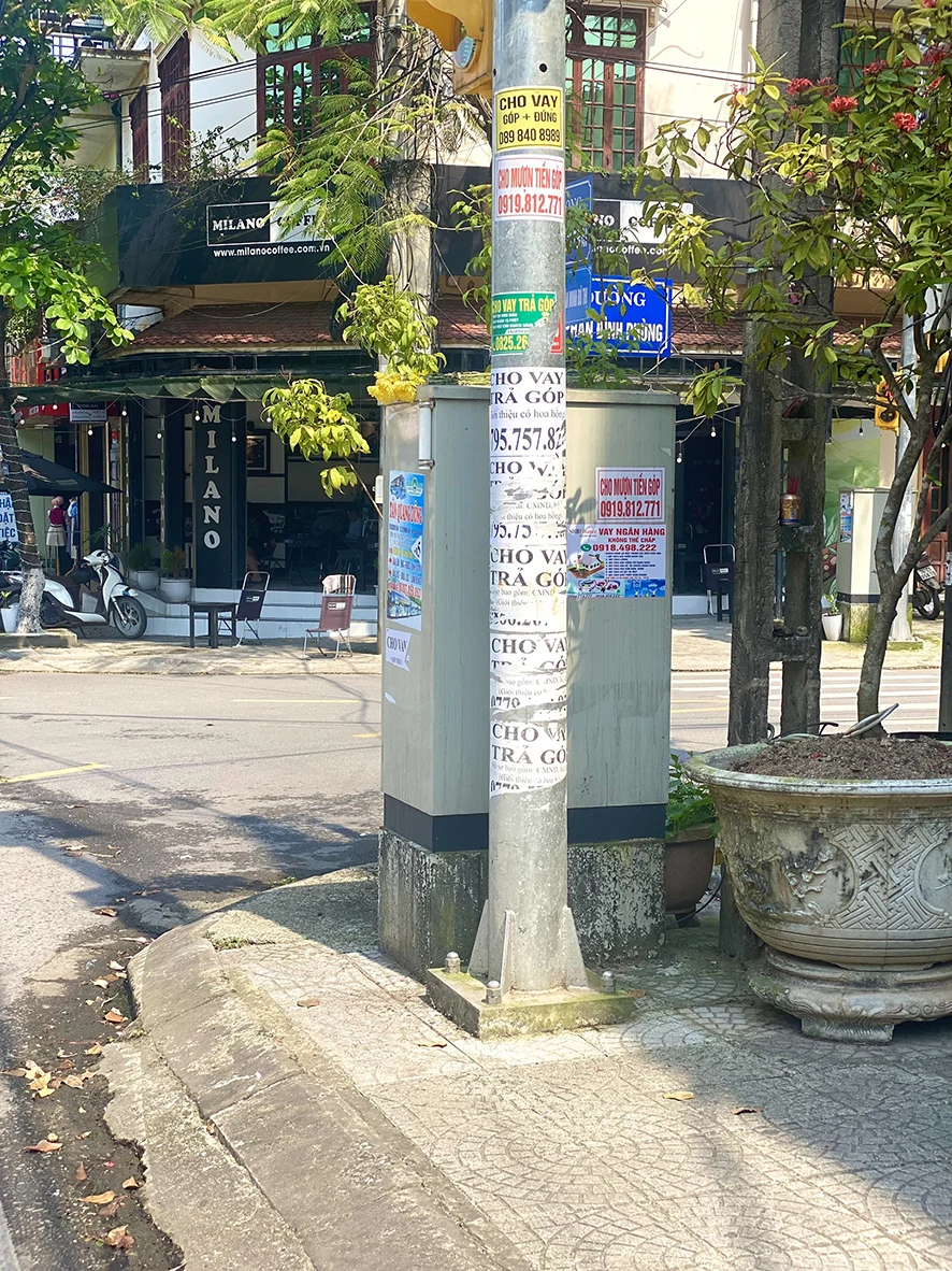 Vấn nạn “quảng cáo rác”