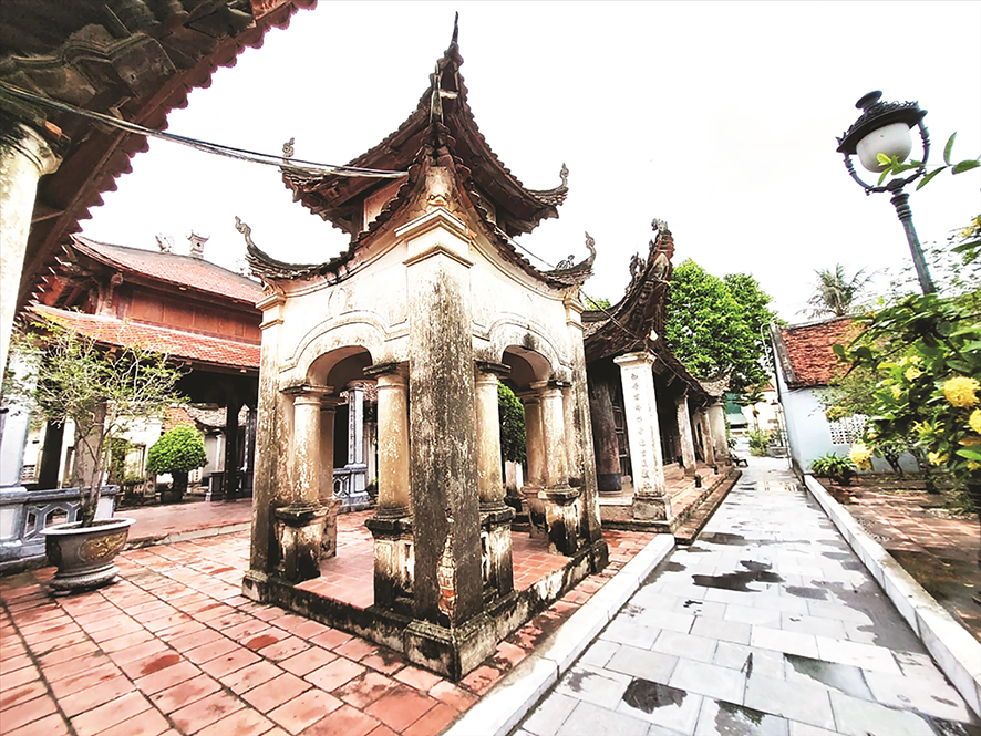 Trầm tích văn hóa ở làng cổ Hùng Lô