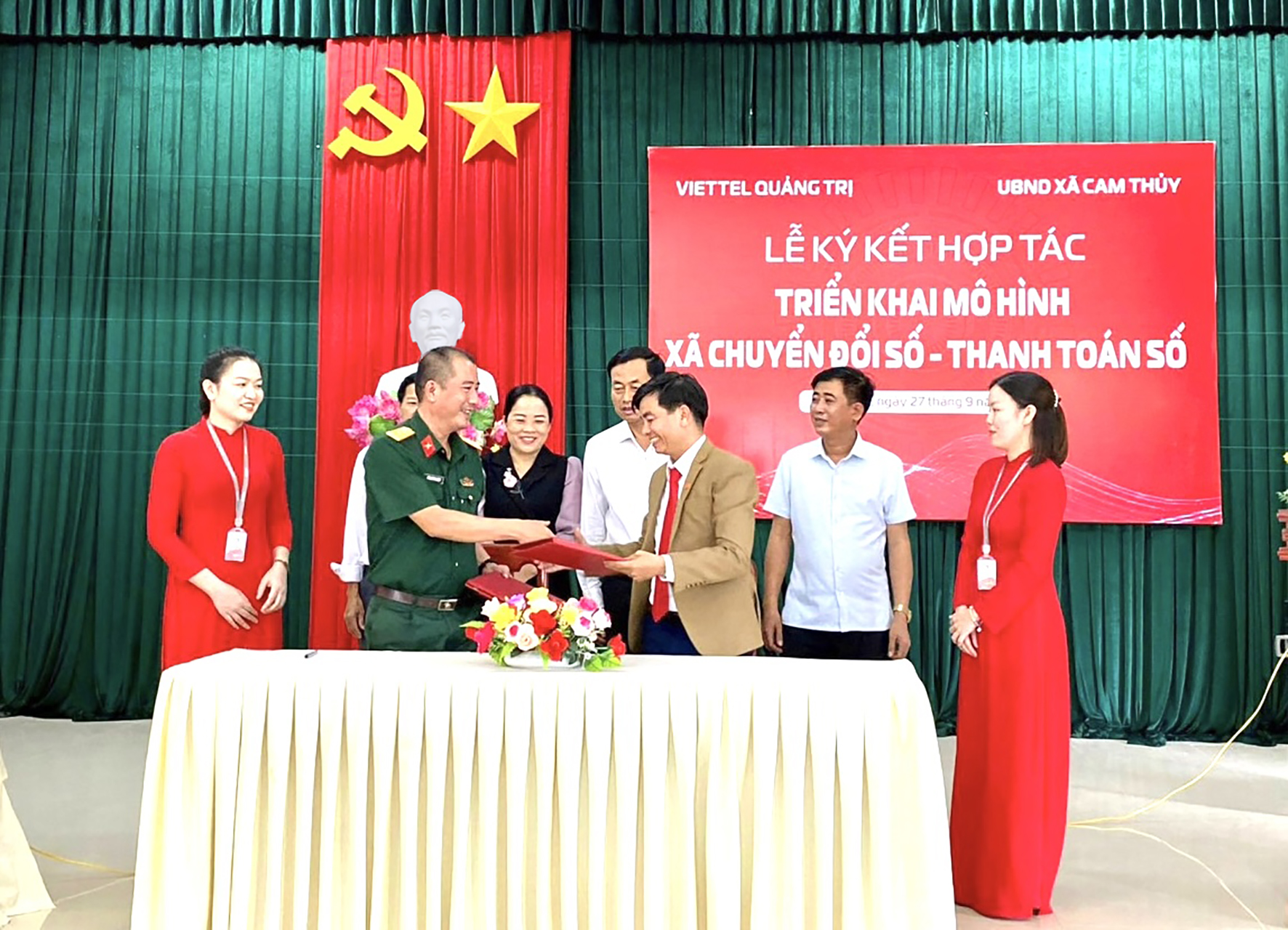 Đẩy mạnh chuyển đổi số để phát triển bền vững
