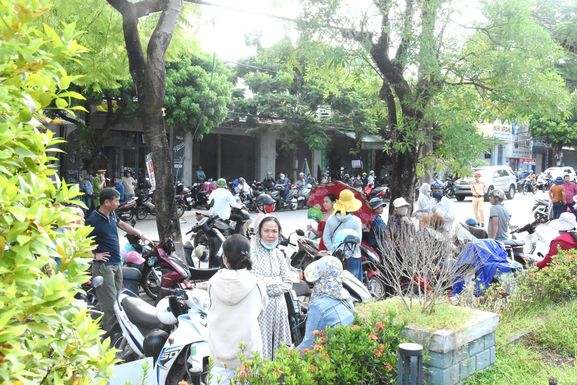 Đông Hà: “Tiếp sức” cho phụ huynh của sĩ tử