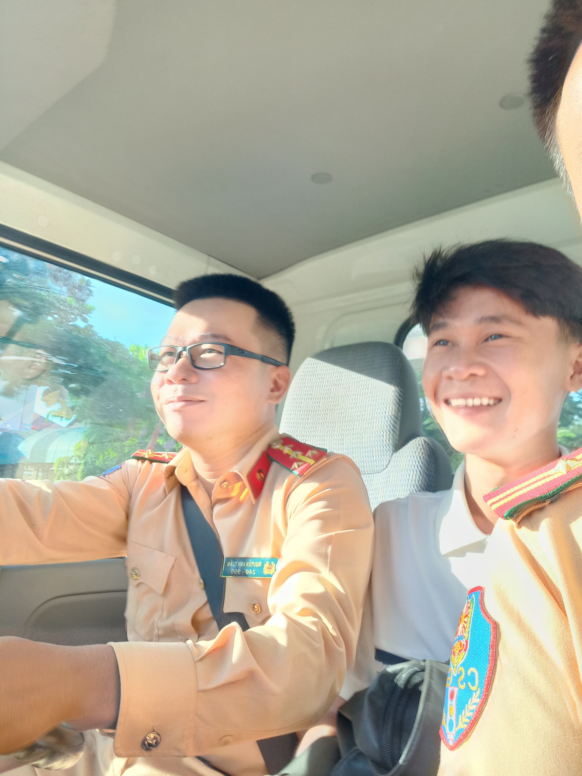 Hải Lăng: Cảnh sát giao thông đưa thí sinh đến điểm thi
