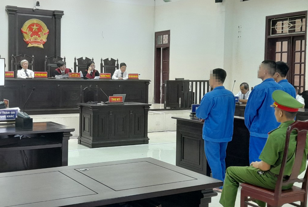 Sự im lặng “chết người”