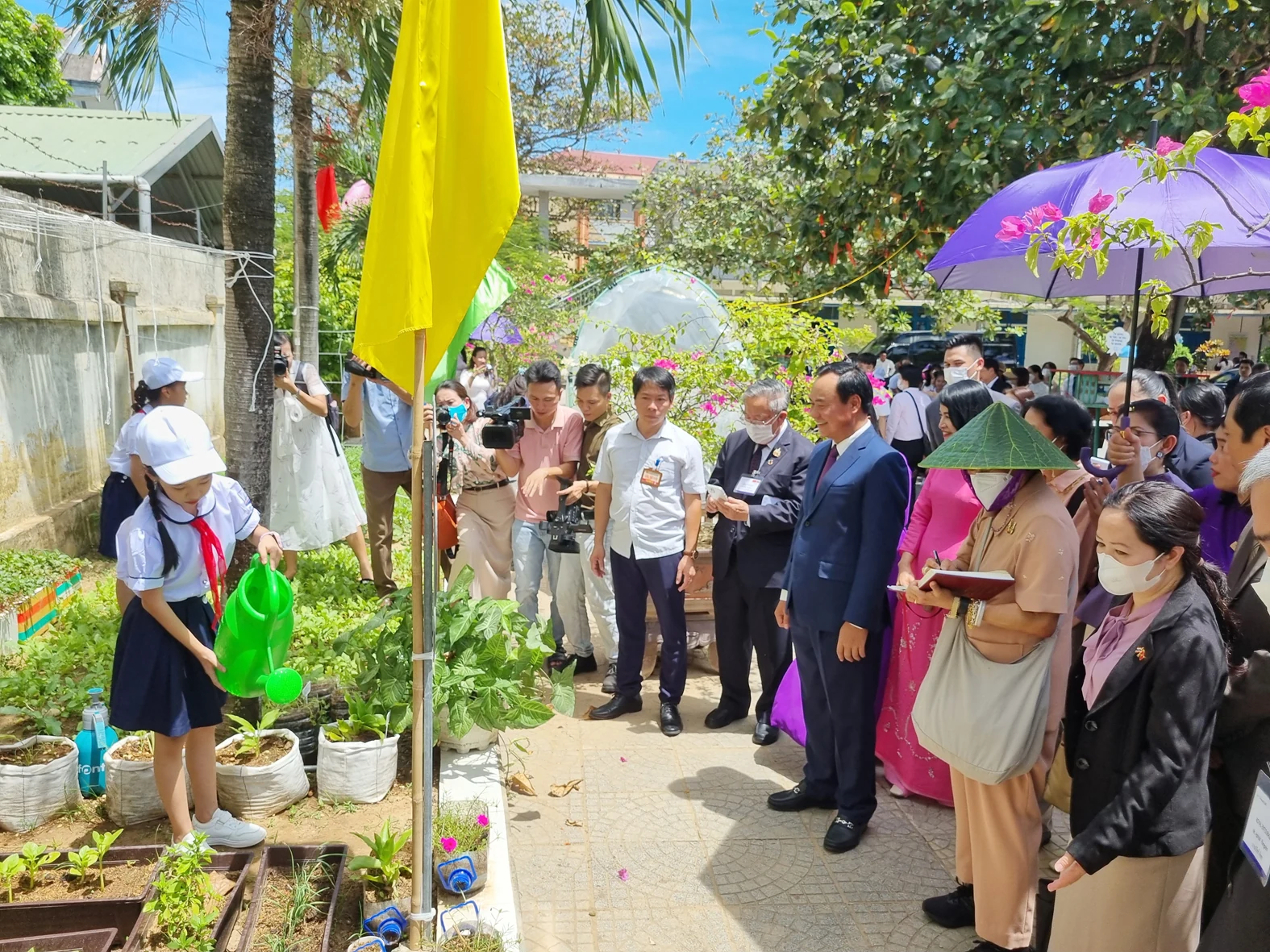 Công chúa Thái Lan Maha Chakri Sirindhorn thăm Trường Tiểu học Nguyễn Tất Thành, TP. Đông Hà
