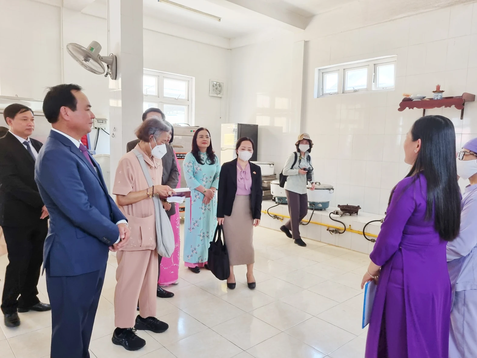 Công chúa Thái Lan Maha Chakri Sirindhorn thăm Trường Tiểu học Nguyễn Tất Thành, TP. Đông Hà