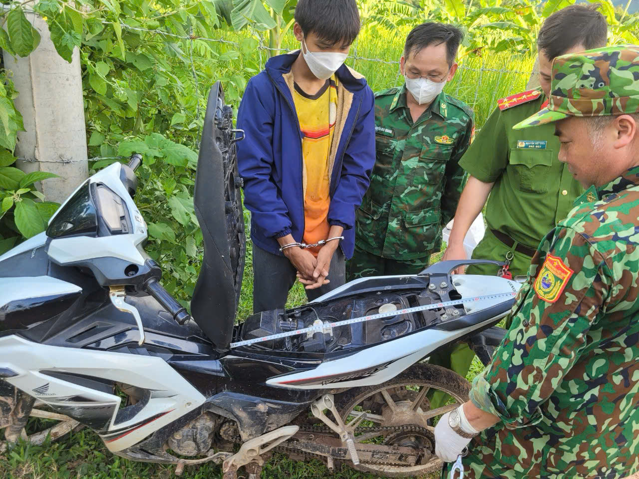 Bộ đội Biên phòng Quảng Trị: Liên tiếp bắt giữ 2 vụ mua bán, tàng trữ trái phép chất ma túy