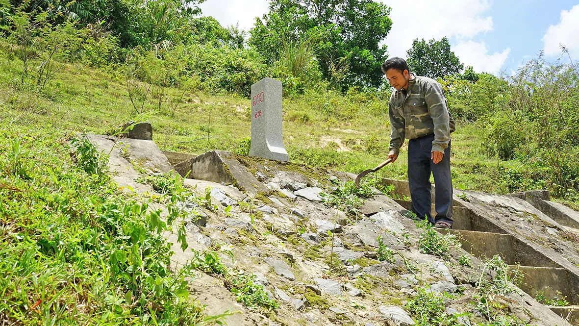 Hồ Văn Mắt - “Điểm tựa” của bản làng