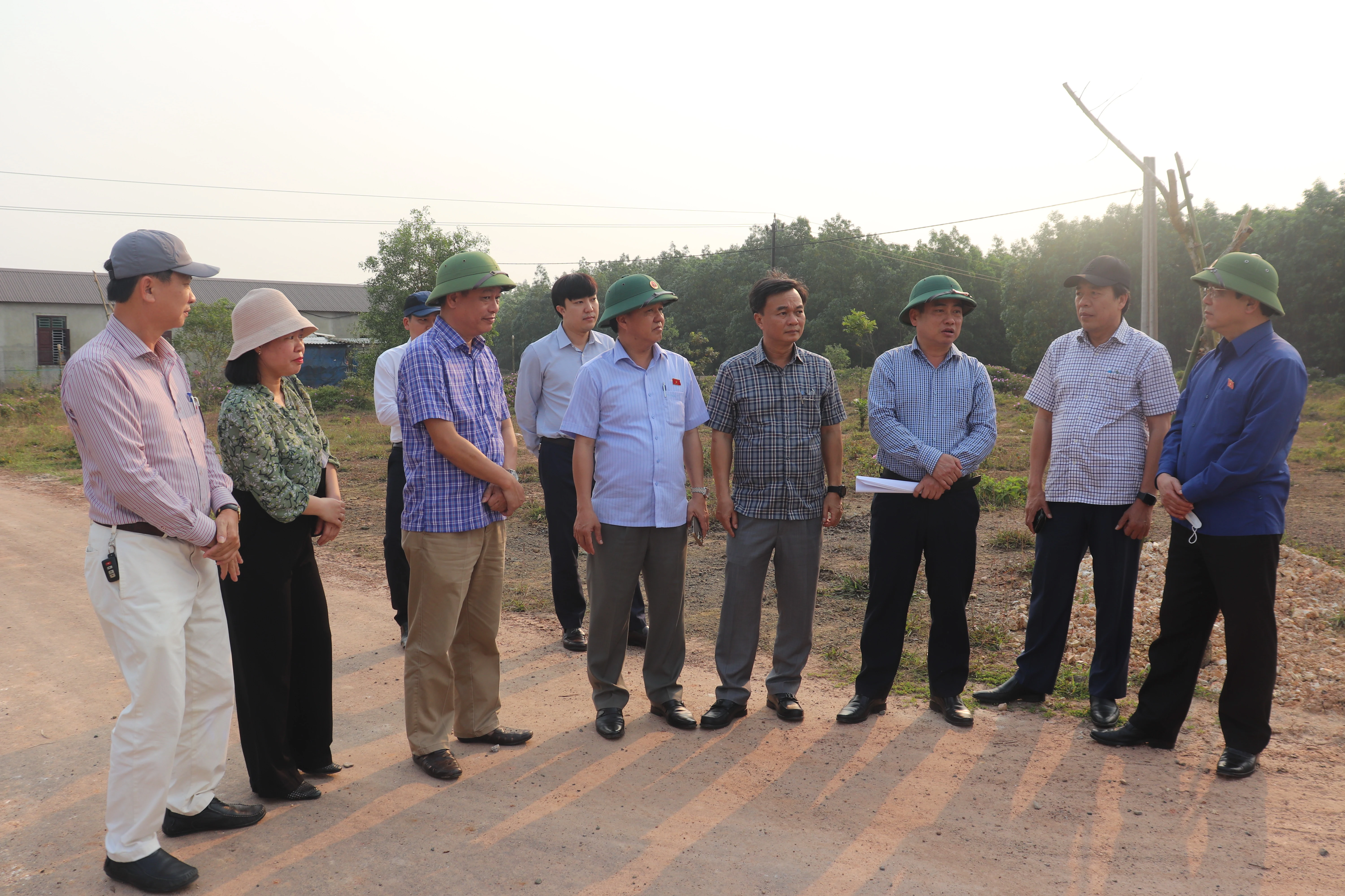 Giám sát việc thực hiện chính sách, pháp luật về bảo vệ môi trường