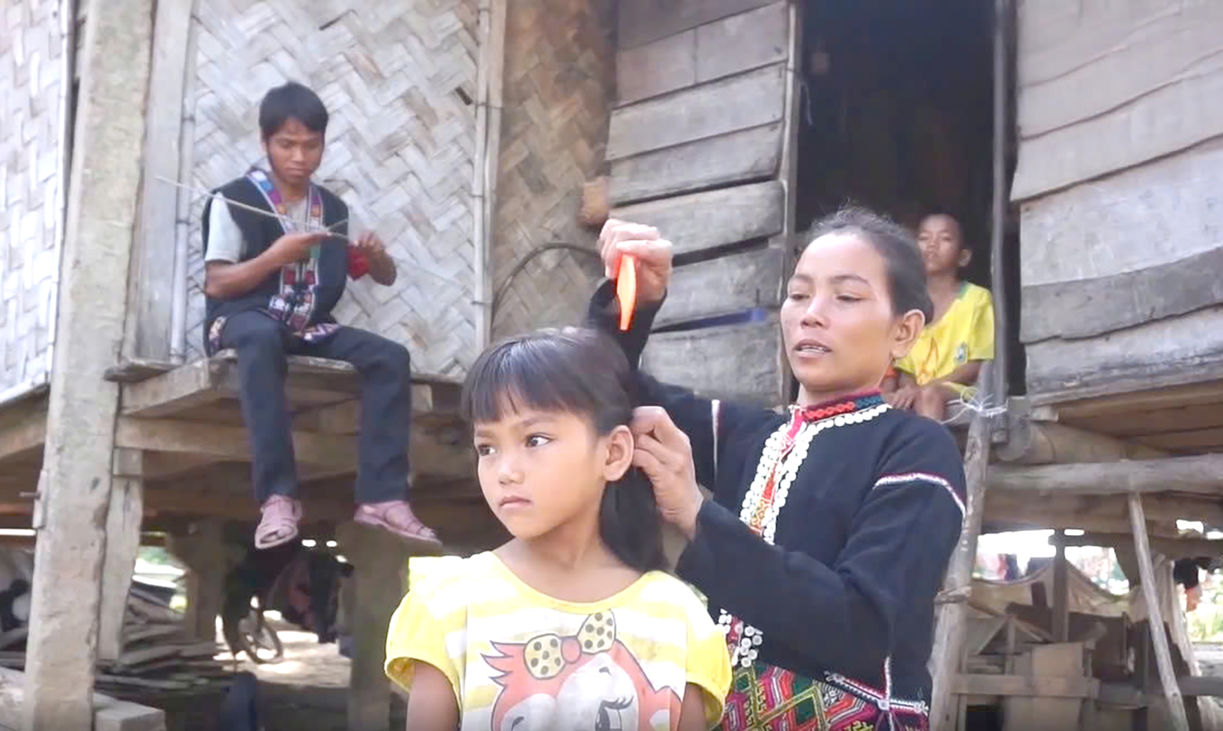 Nâng cao vị thế của phụ nữ từ việc tham gia các hoạt động ở địa phương