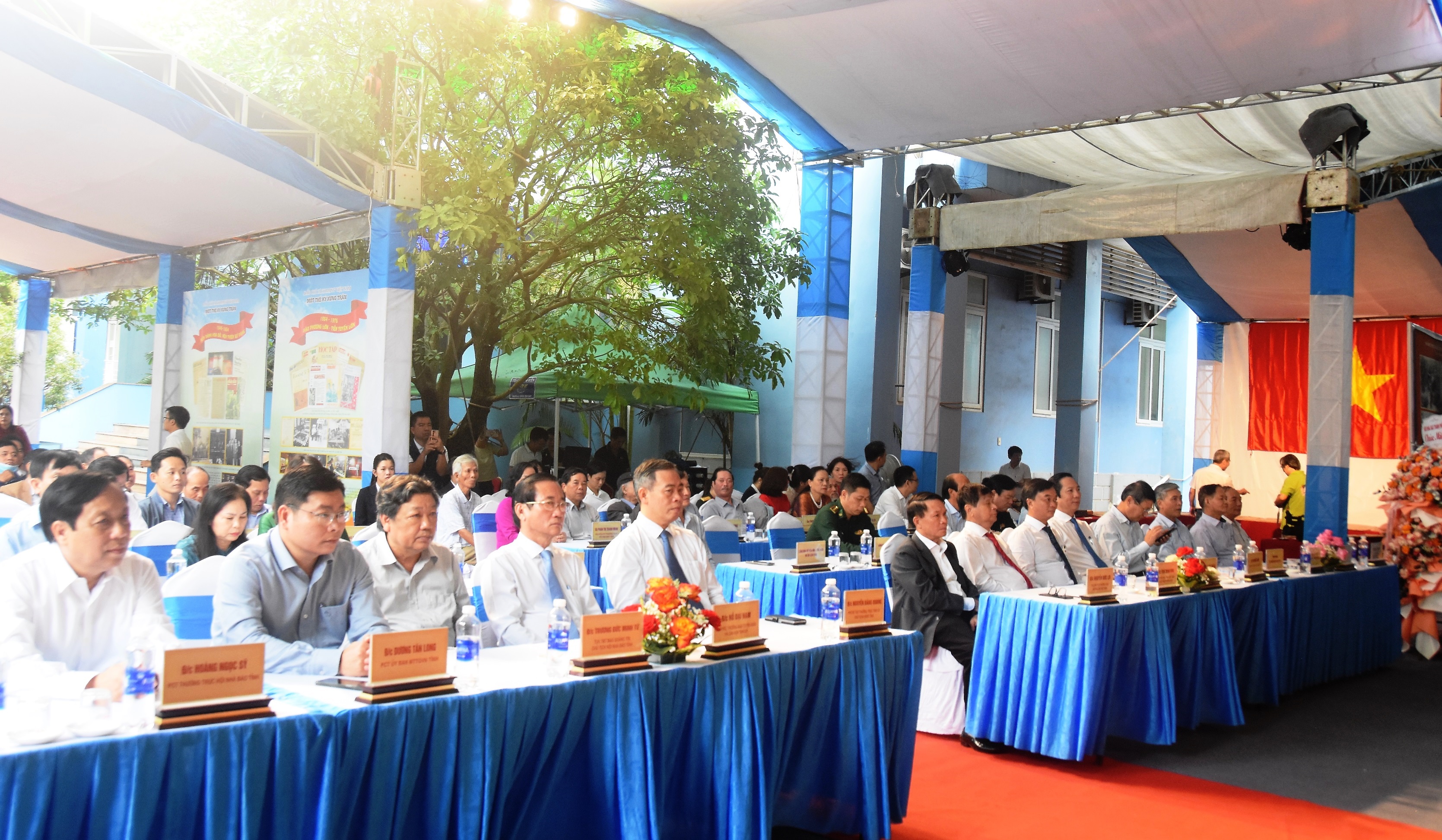 Khai mạc trưng bày chuyên đề “Báo chí cách mạng Việt Nam: Một thế kỷ xung trận và tự hào báo chí Quảng Trị”