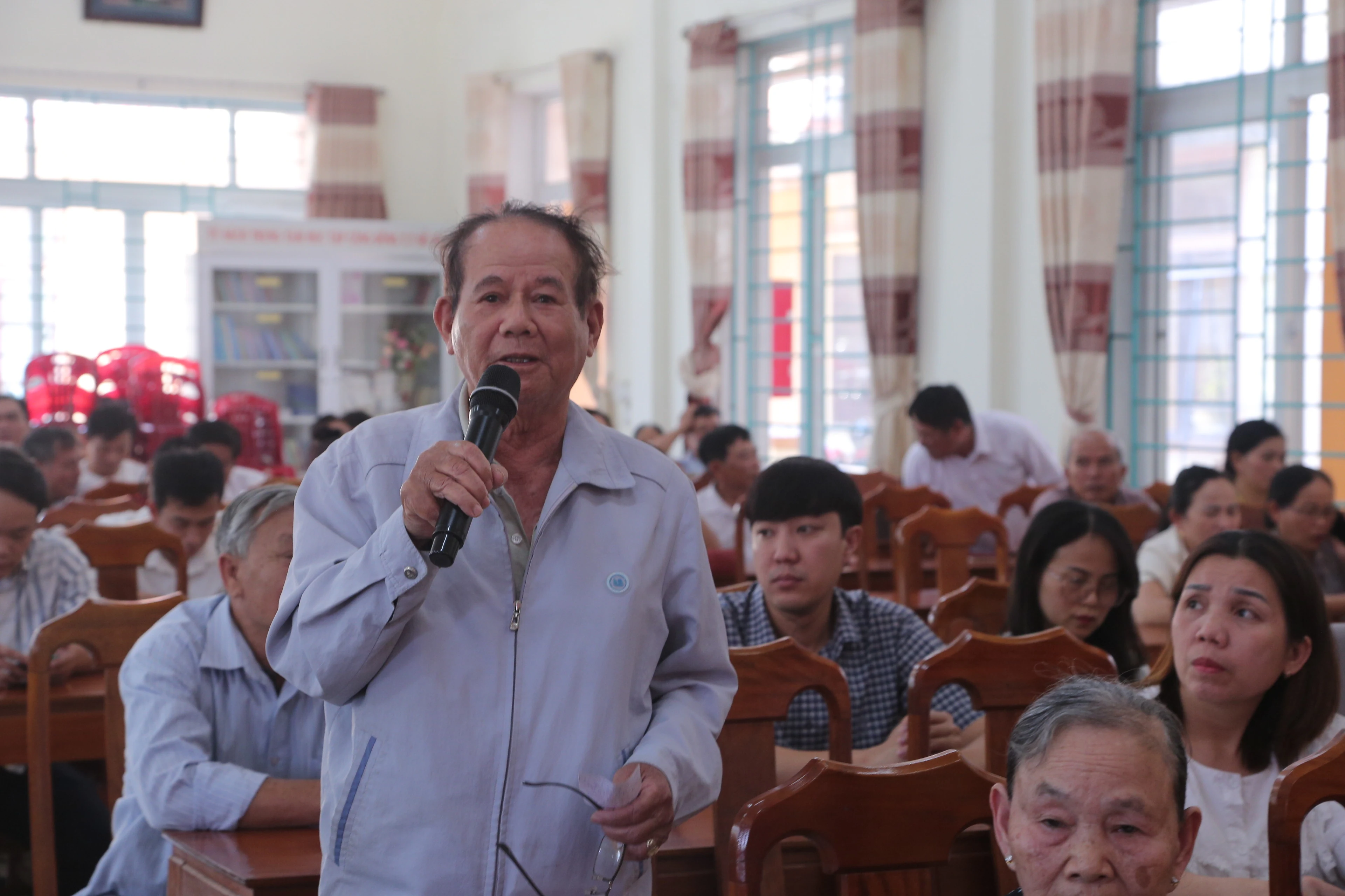 Cử tri hoan nghênh cuộc cách mạng sắp xếp, tinh gọn bộ máy