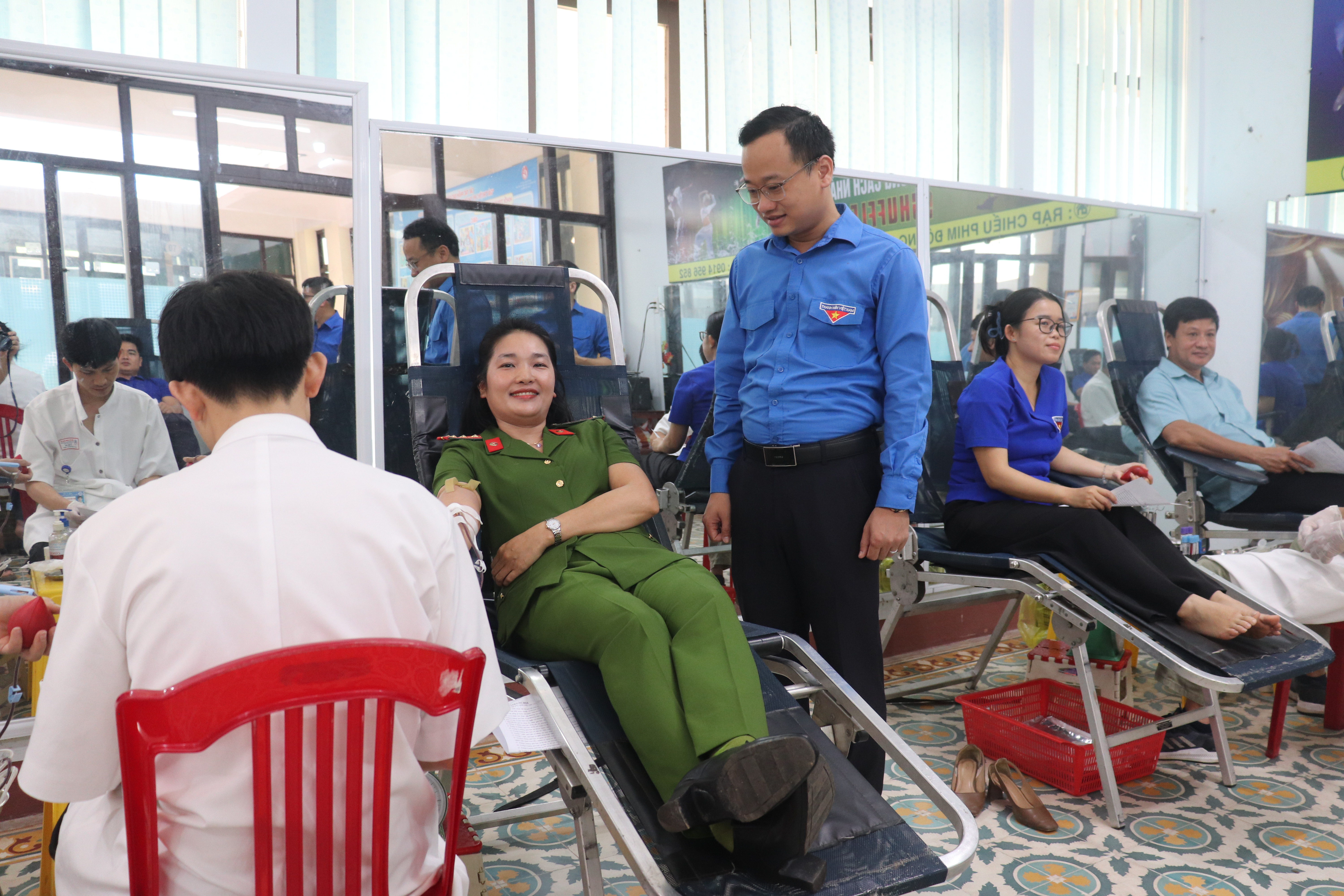 Tiếp nhận 304 đơn vị máu tại Ngày hội thanh niên hiến máu tình nguyện 