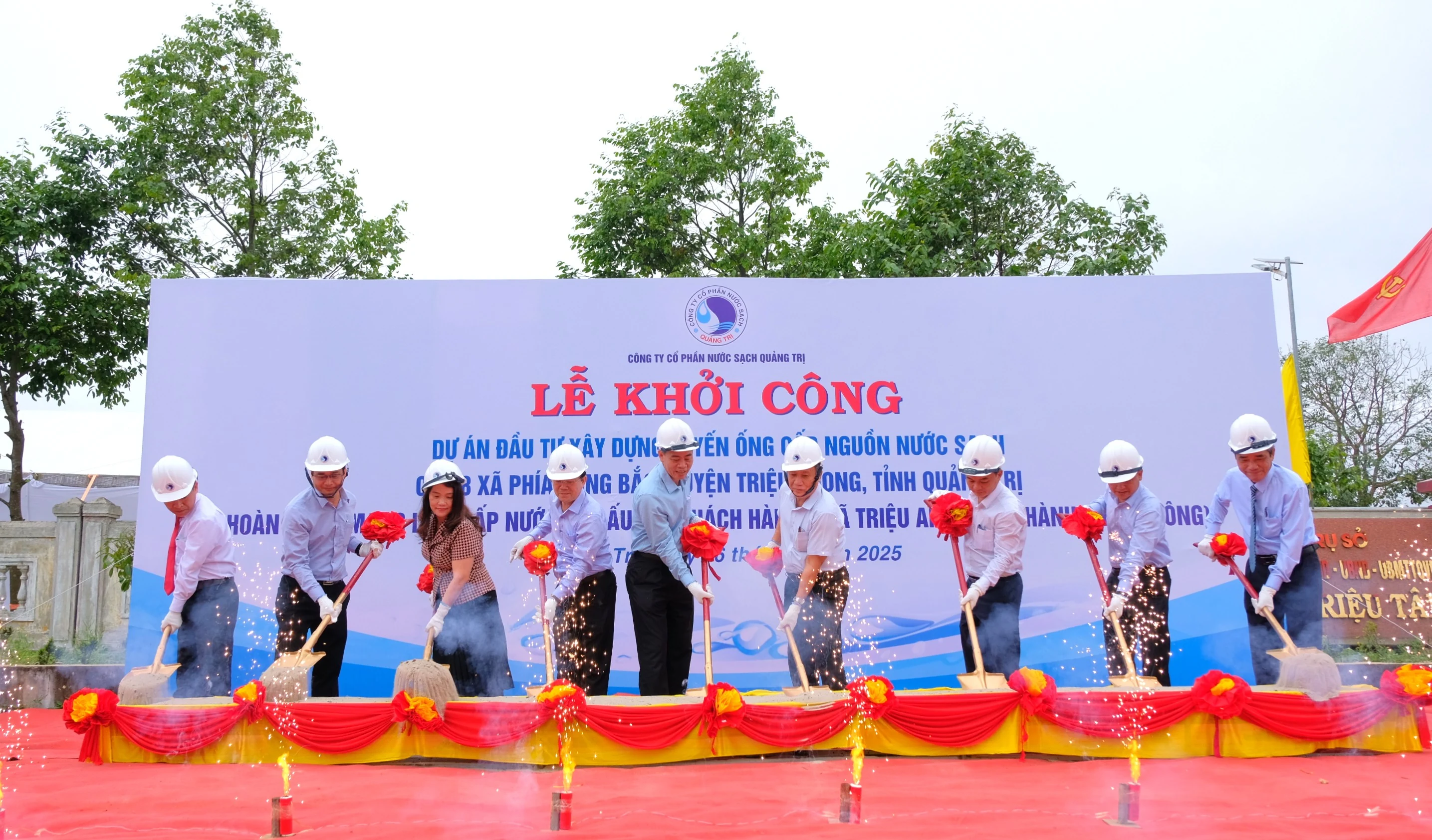 Khởi công dự án đầu tư xây dựng tuyến ống cấp nước sạch cho 8 xã phía Đông Bắc huyện Triệu Phong