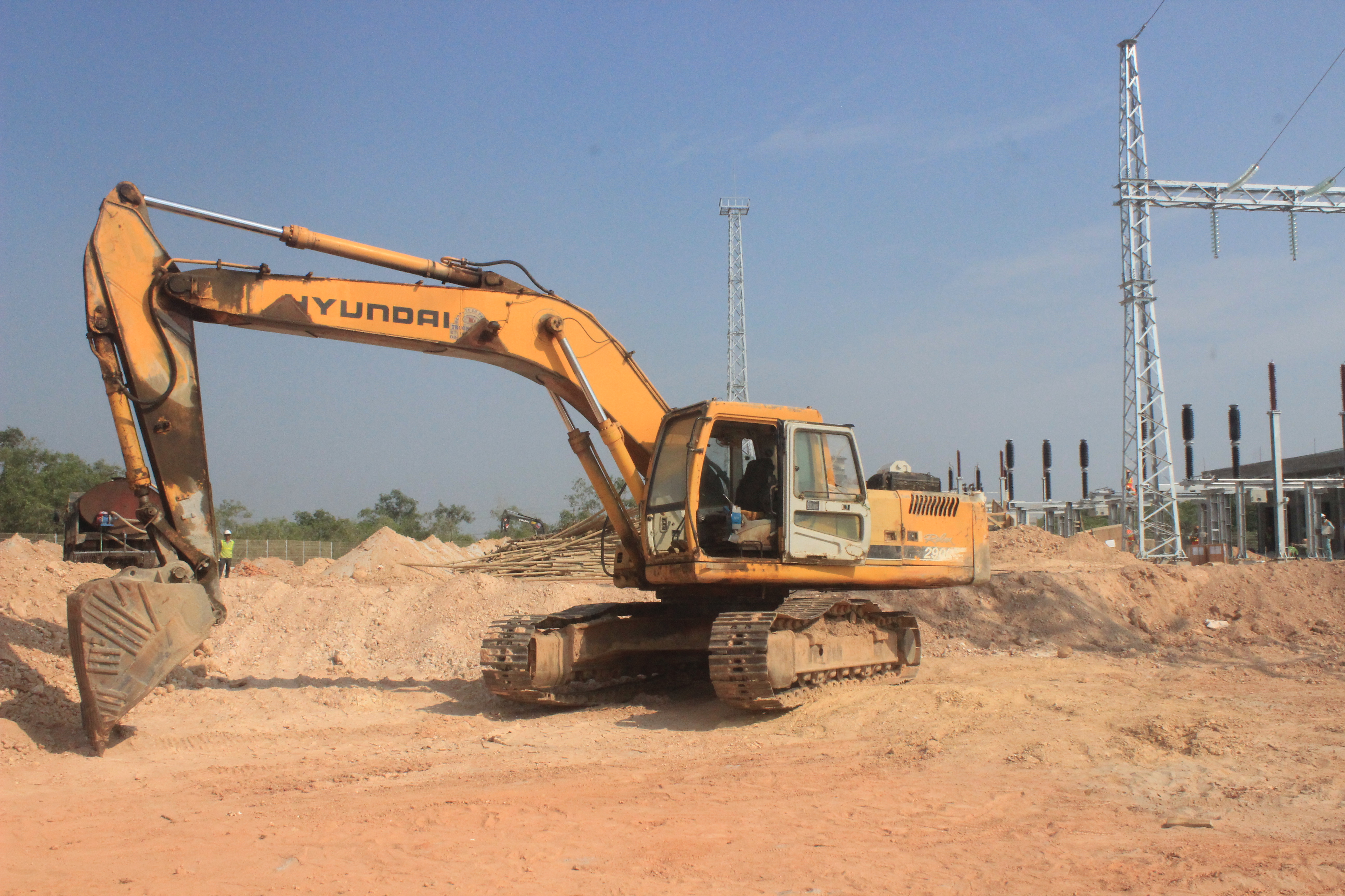Tập trung thực hiện quyết liệt các giải pháp thúc đẩy giải ngân vốn đầu tư công