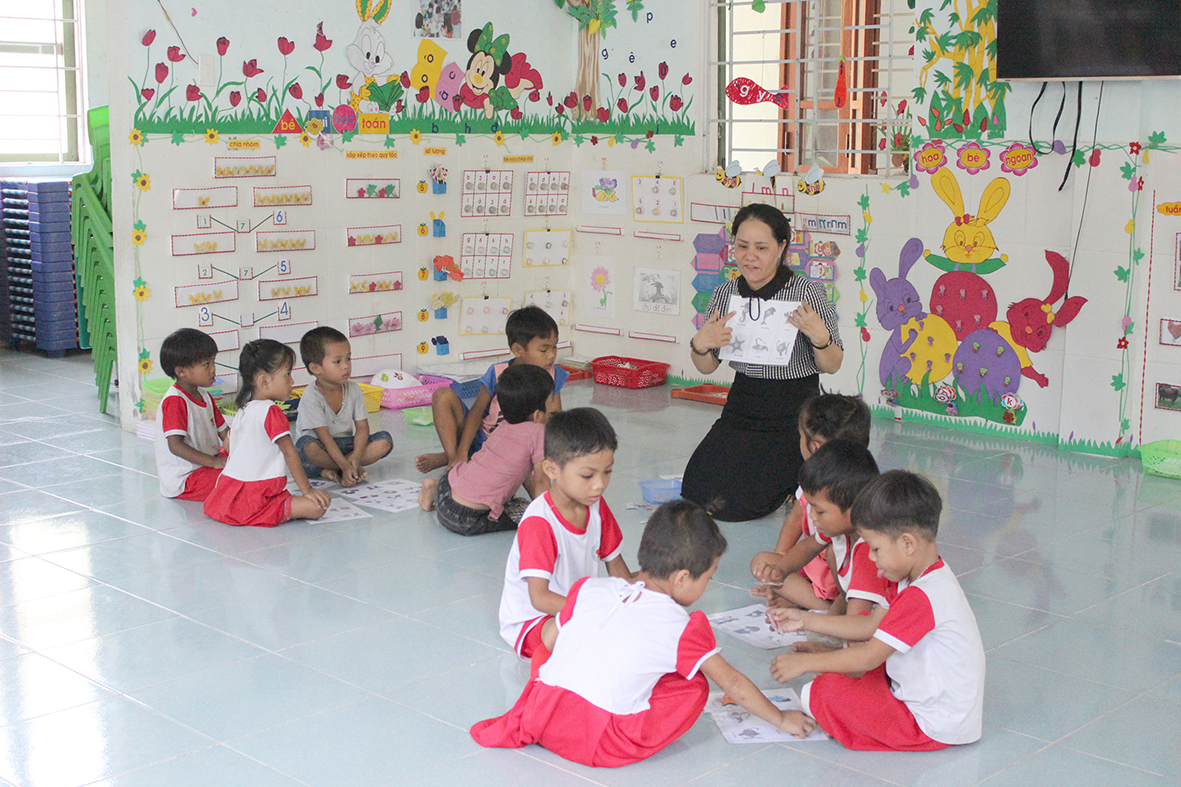 Quan tâm đào tạo, bồi dưỡng giáo viên mầm non