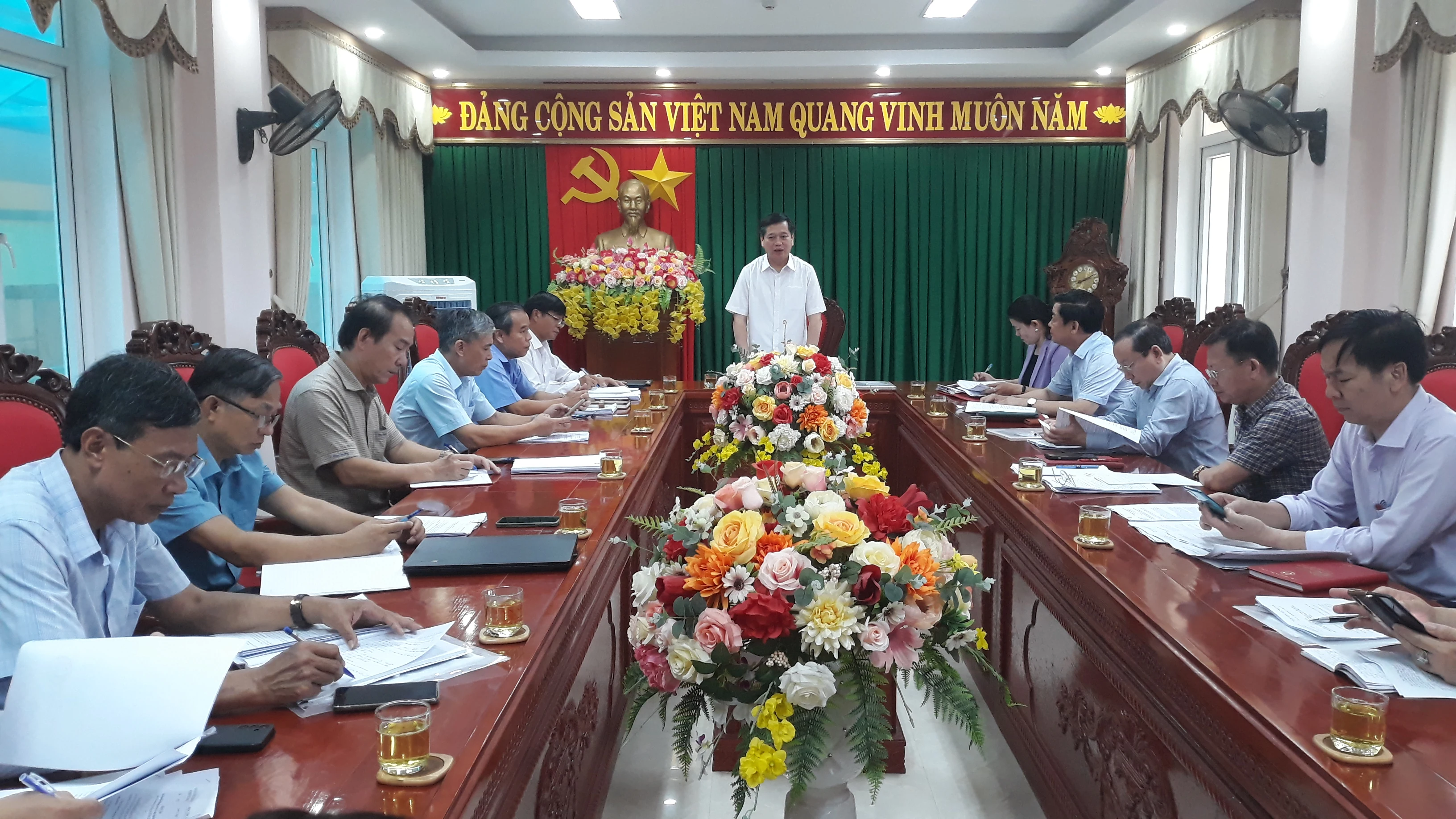 Bí thư Tỉnh ủy Nguyễn Long Hải kiểm tra việc chuẩn bị điều kiện thành lập xã mới ở huyện Cam Lộ